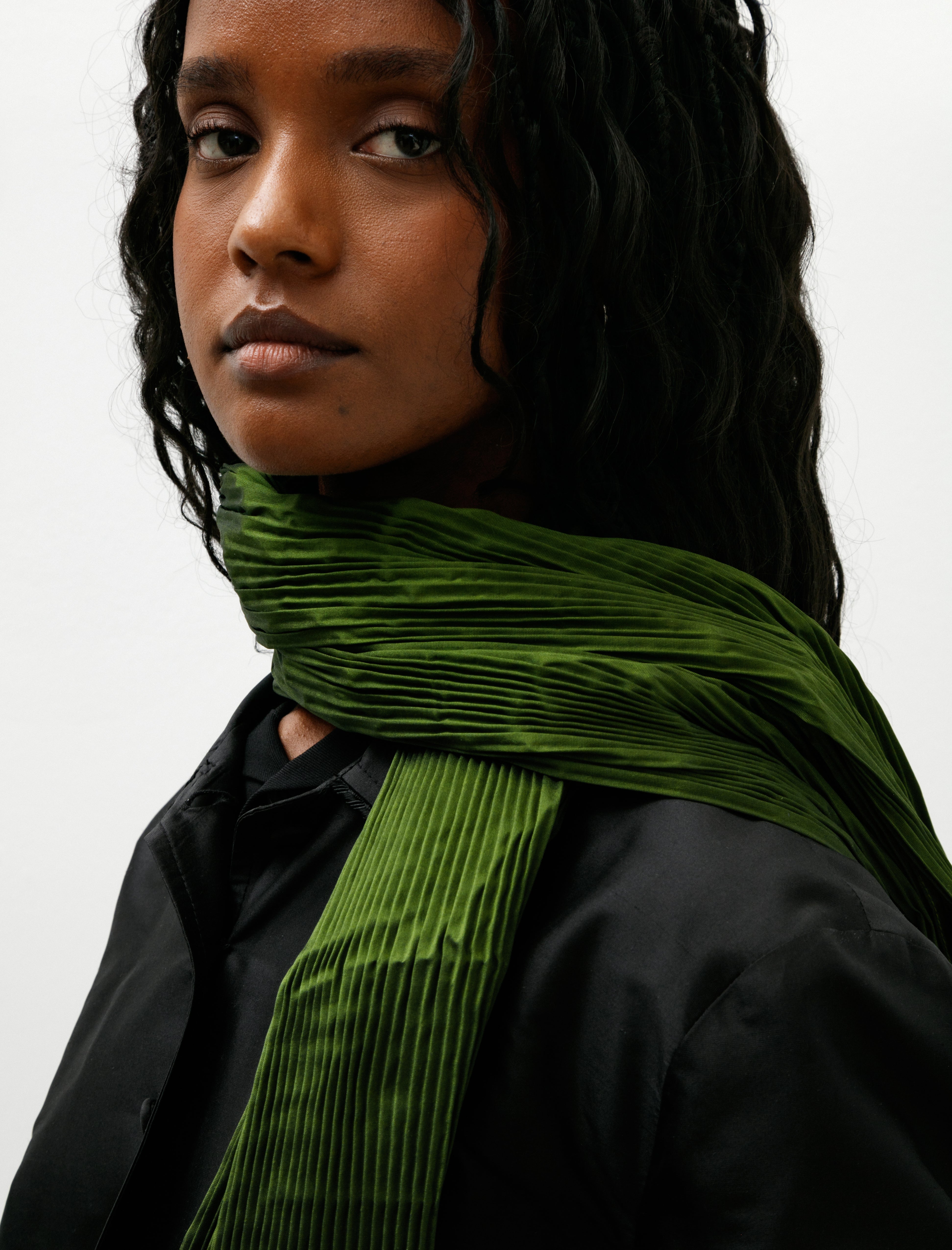 Cawley Silk Dupion Pleated Scarf Bottle Green