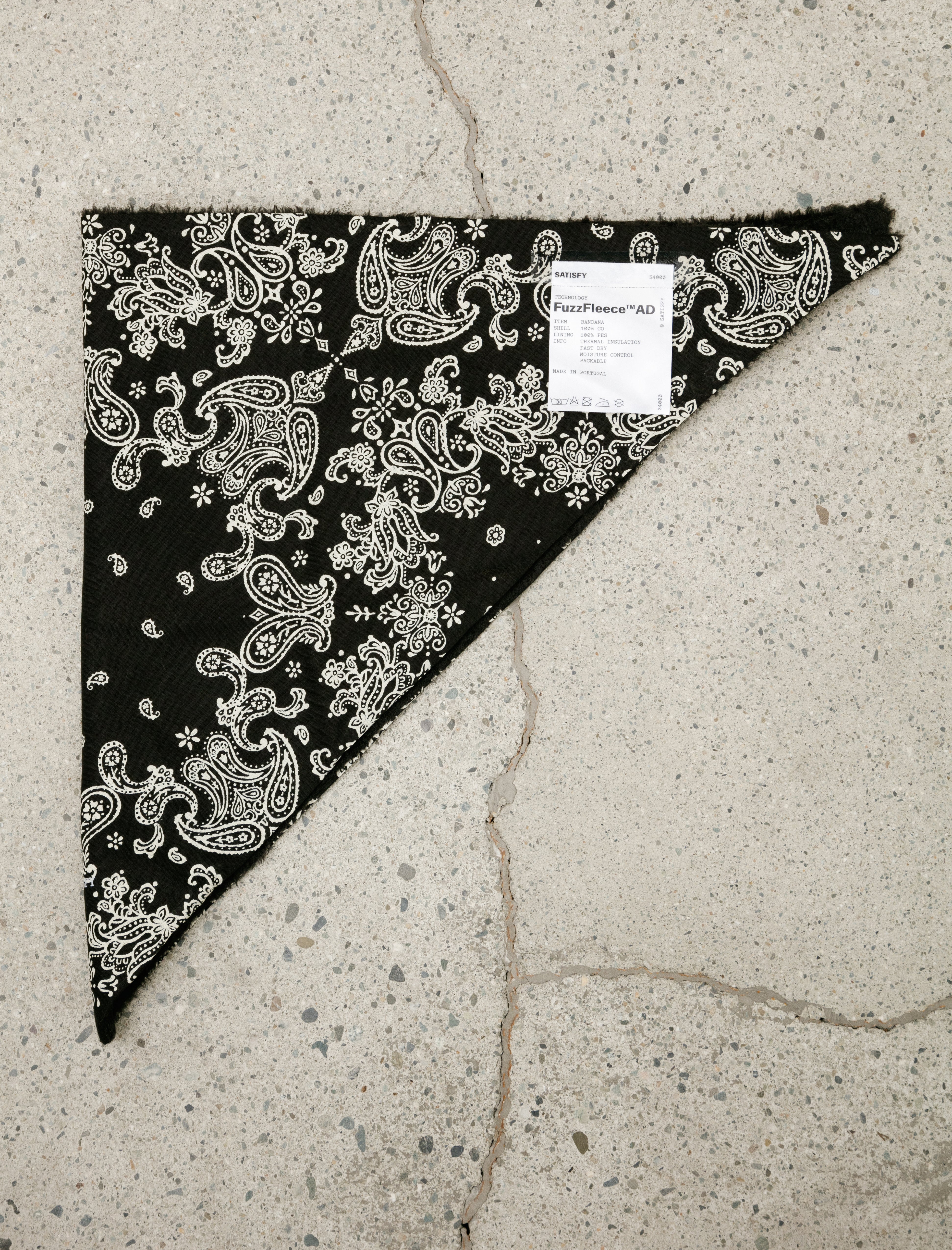 Satisfy FuzzFleece AD Bandana Black