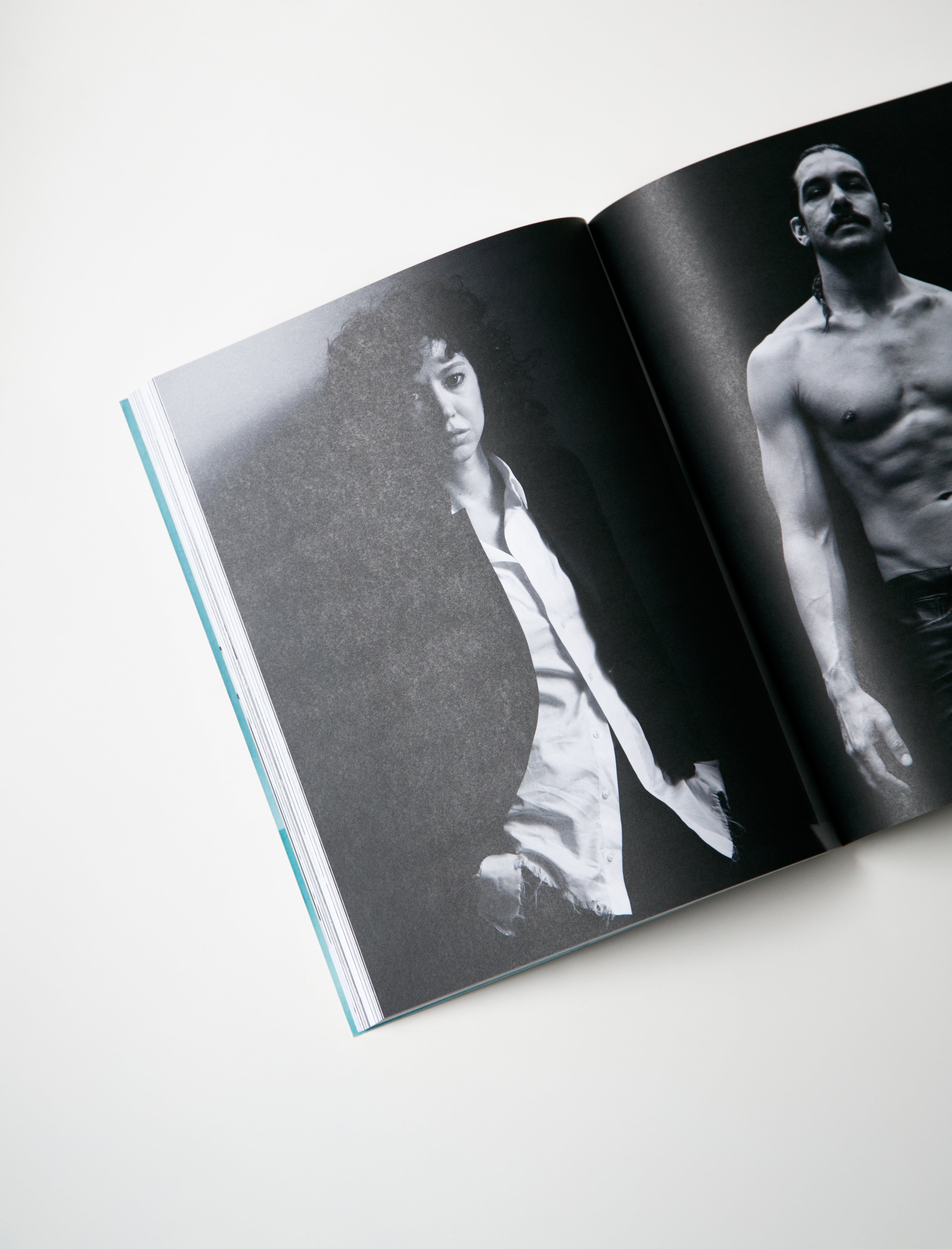 Holiday Magazine No 394