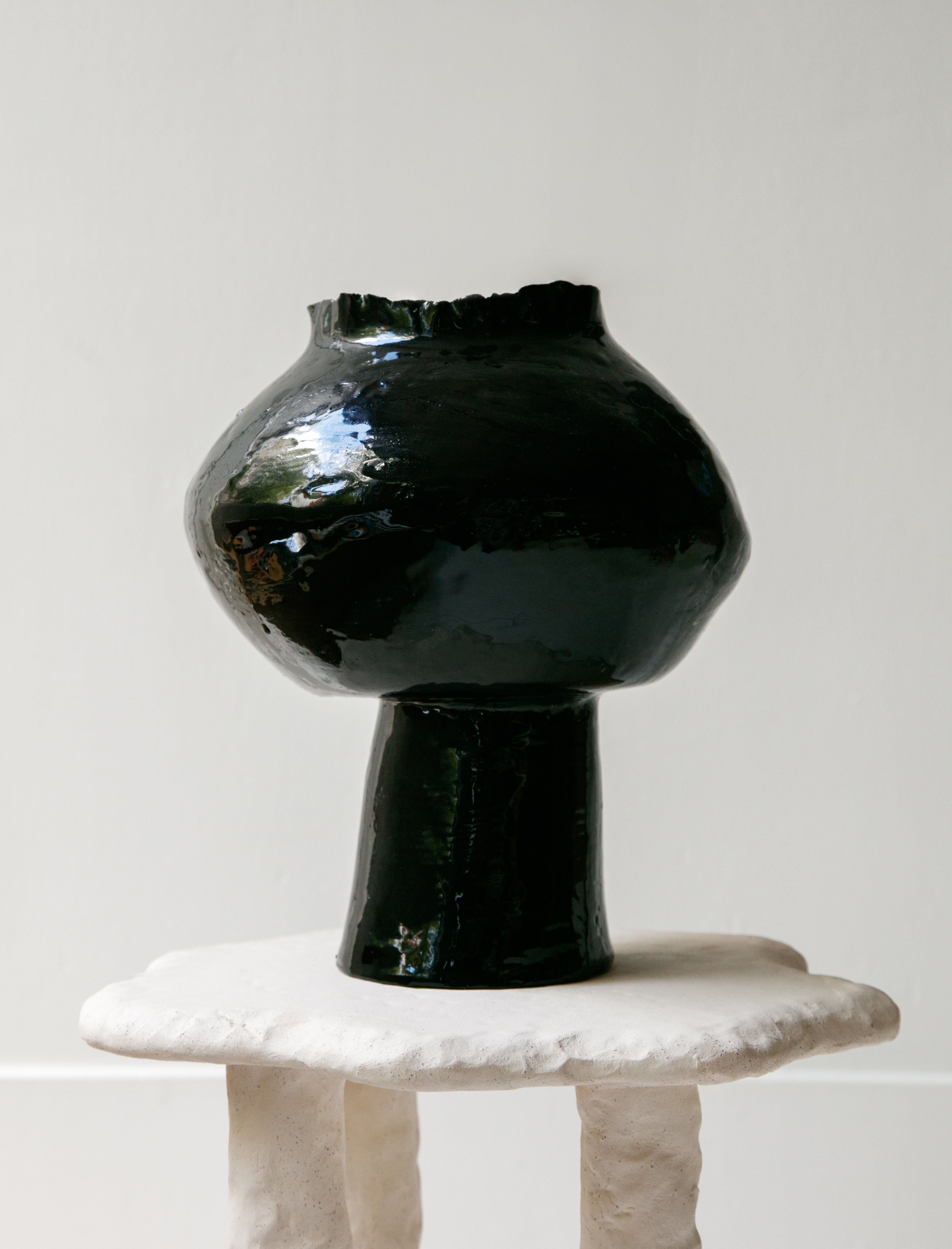 Nathalee Paolinelli Pedestal Orb Black