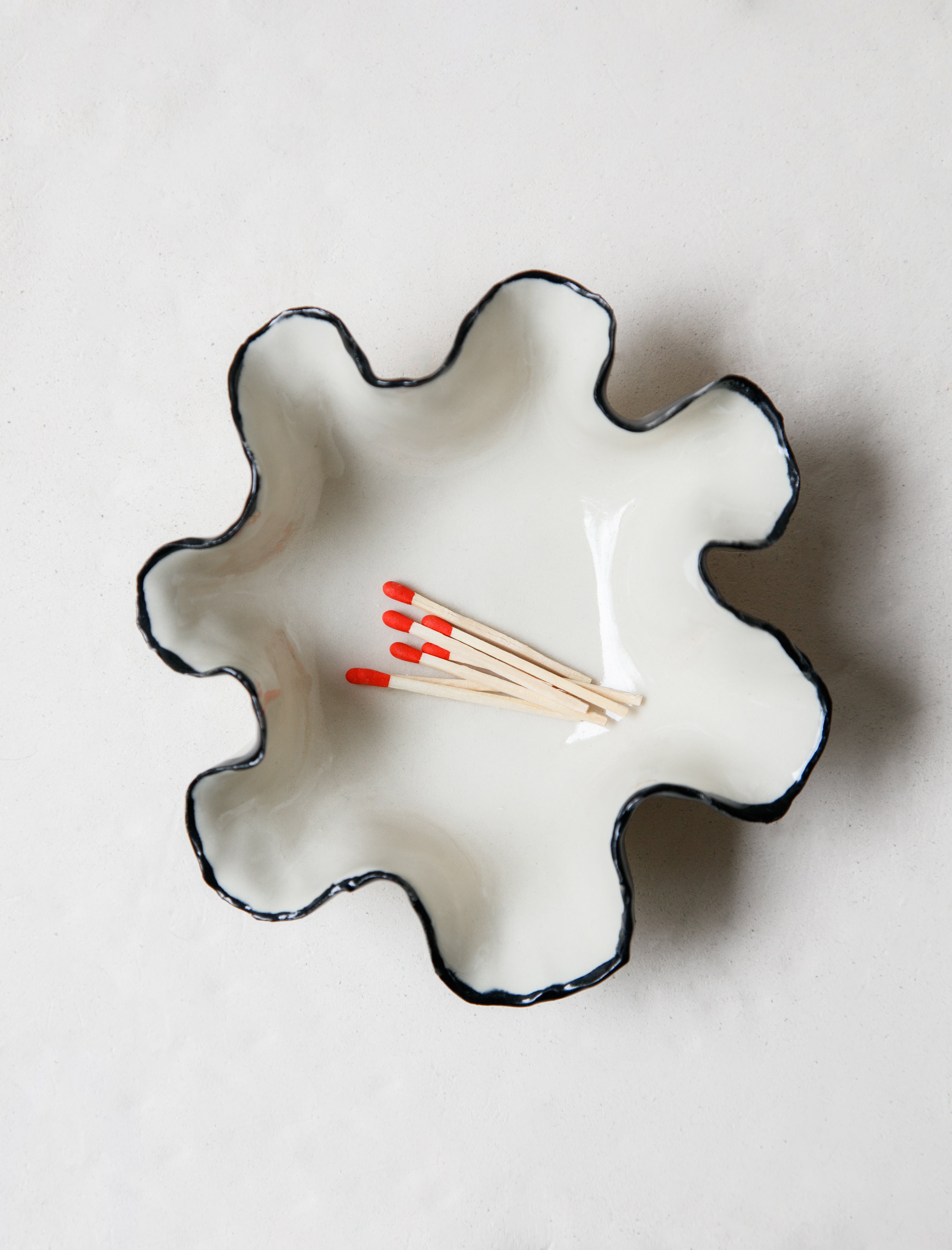 Nathalee Paolinelli Ruffle Bowl Black Rim #22