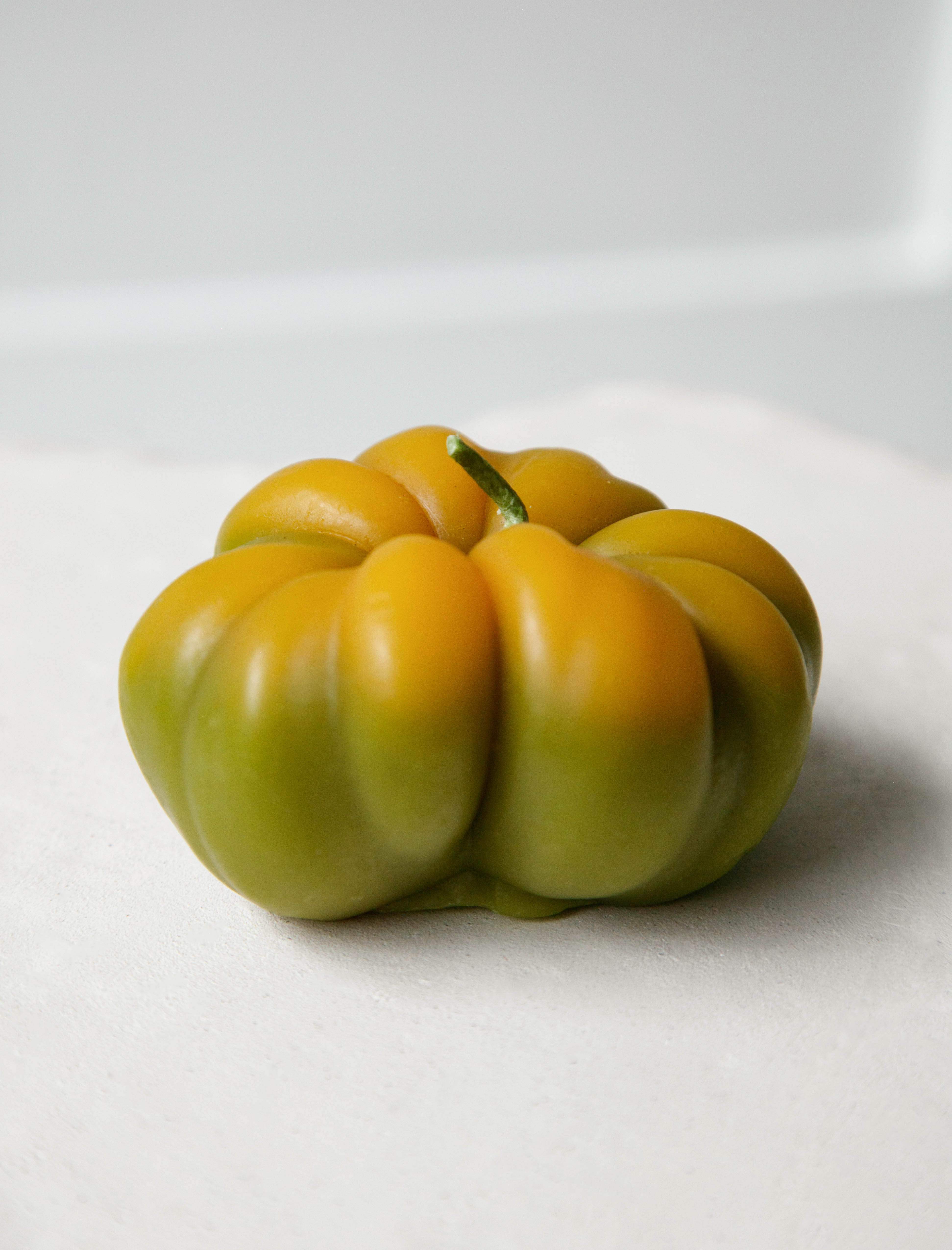 Happy Organics Sunkissed Green Medium Heirloom Tomato Candle