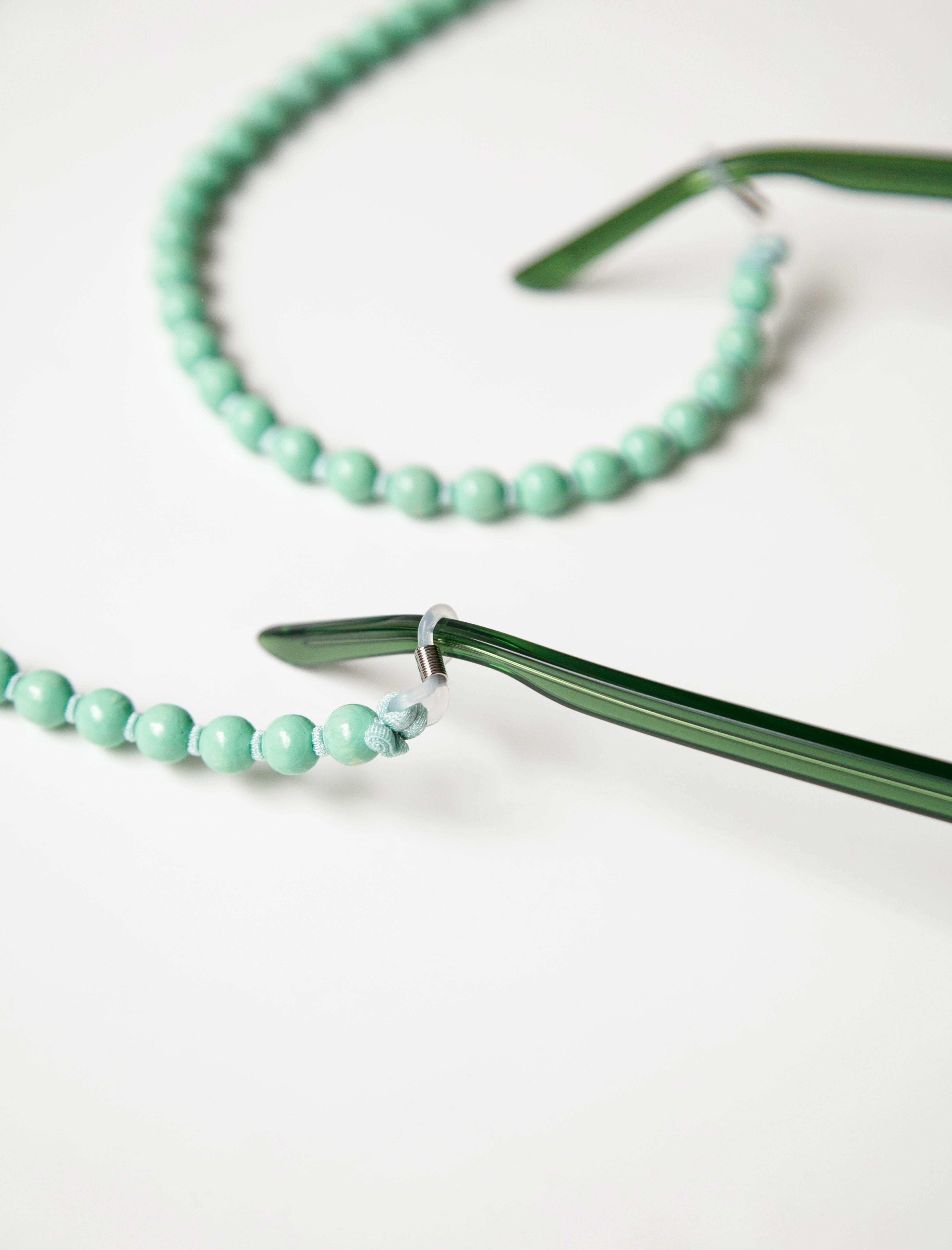 Perlen Glasses Holder Pastel Green