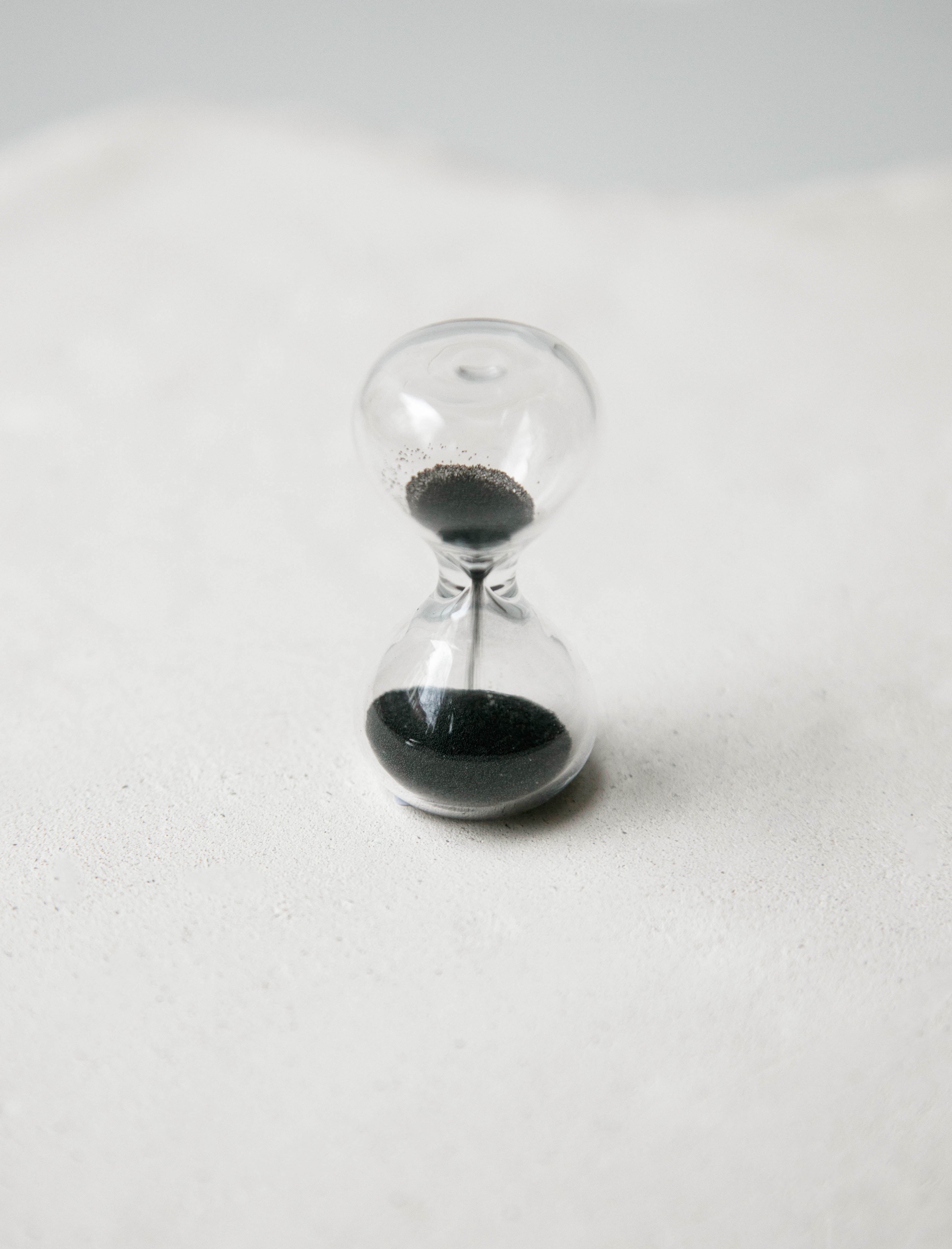 Hightide Miniature Hourglass Black