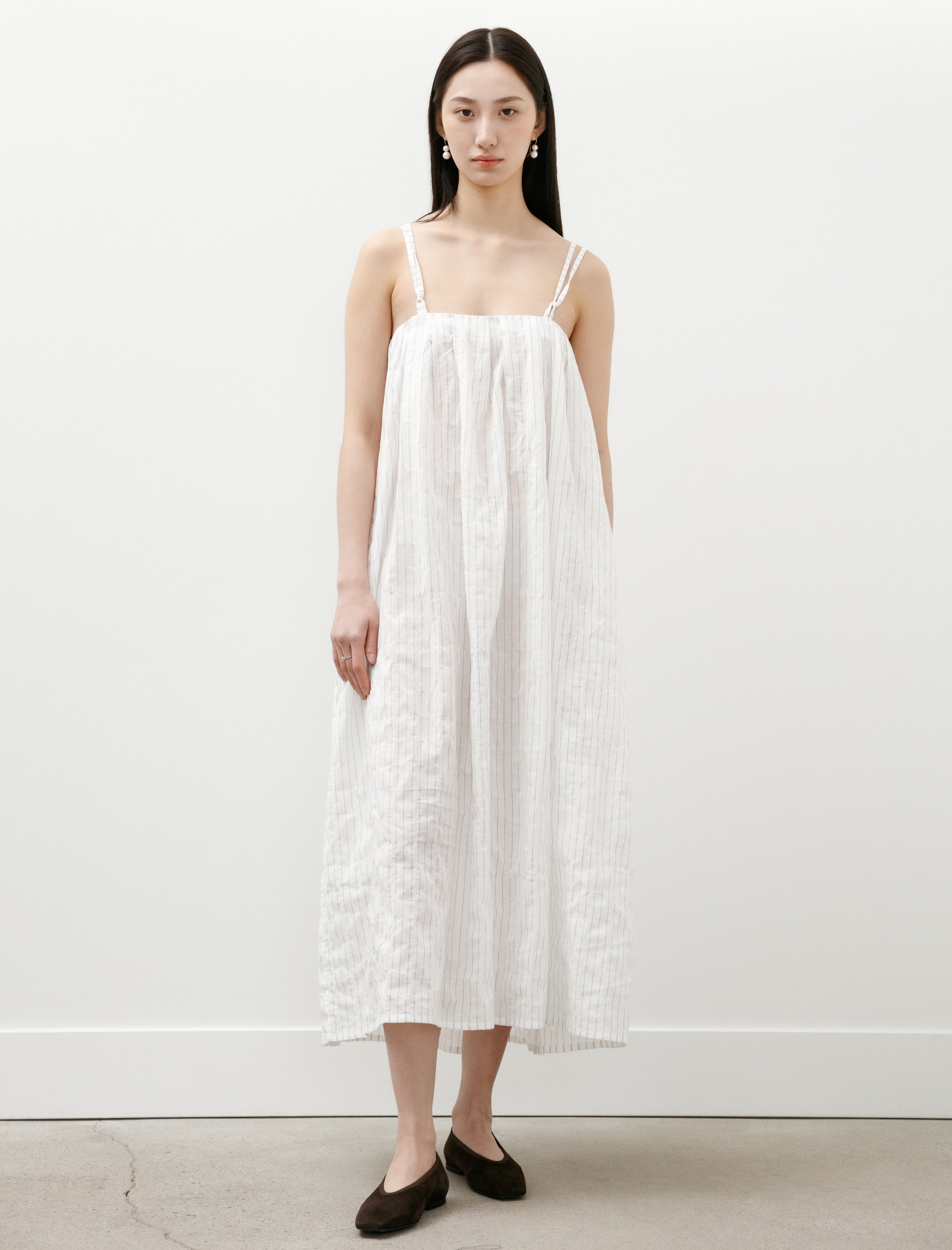 Eleph Ito Dress Crinkle Stripe Black and White