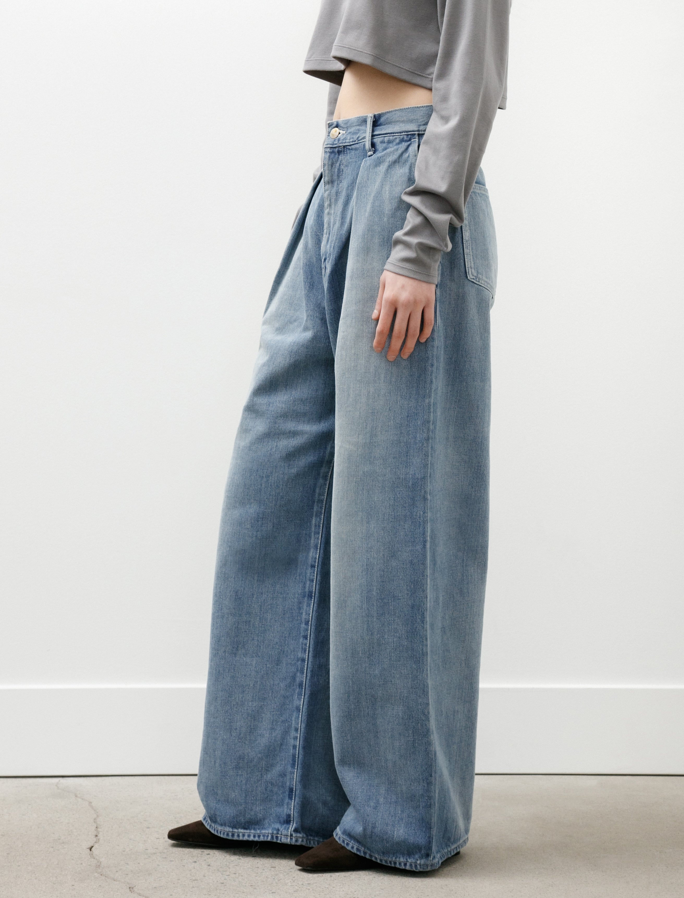Graphpaper Selvedge Denim Two Tuck Wide Pants Indigo Light Fade