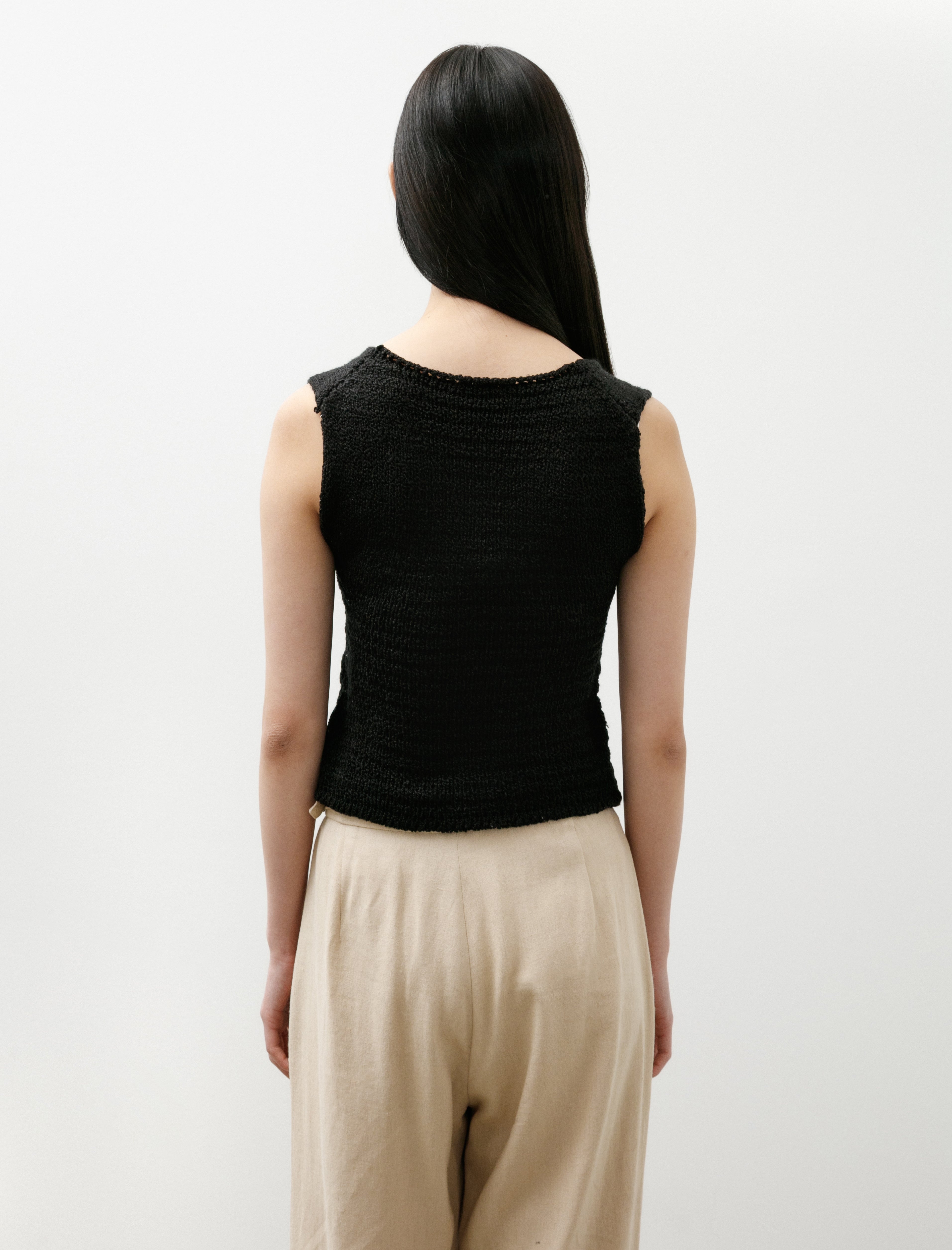Comoli Silk Sleeveless Knit Top Black