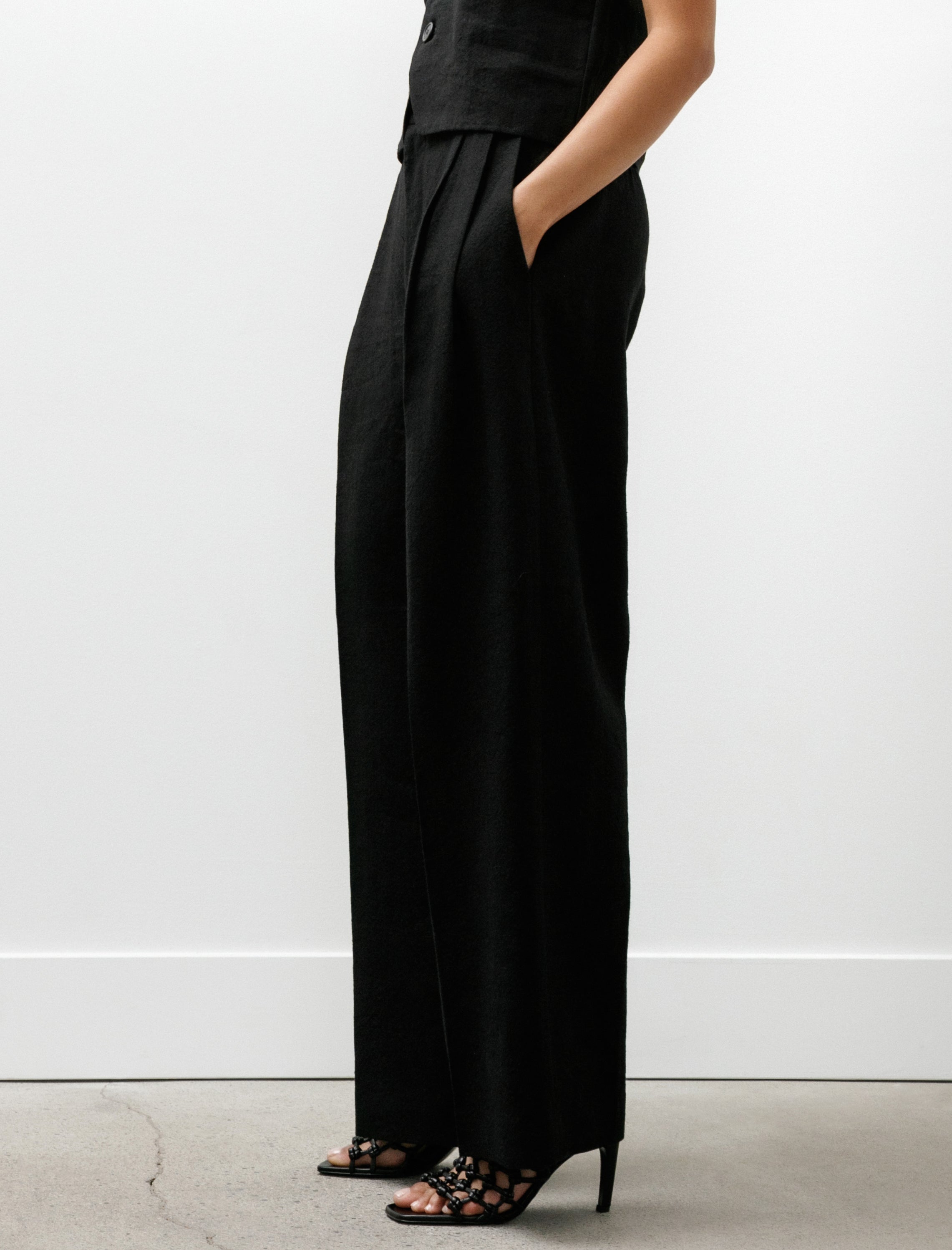 Cristaseya Double Pleated Wide Pants Crepe Black