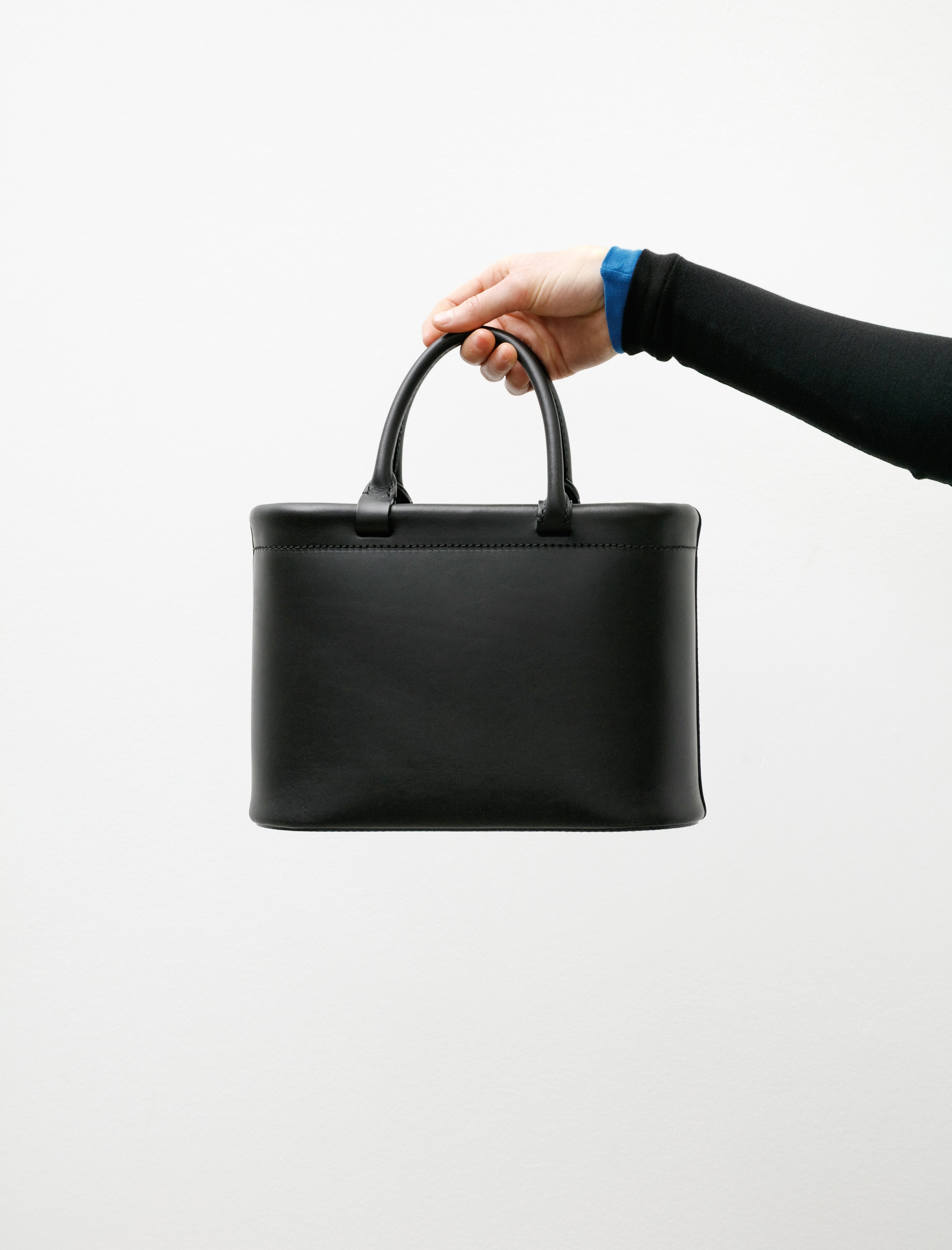 Aeta Rigid Tote Bag Small Black