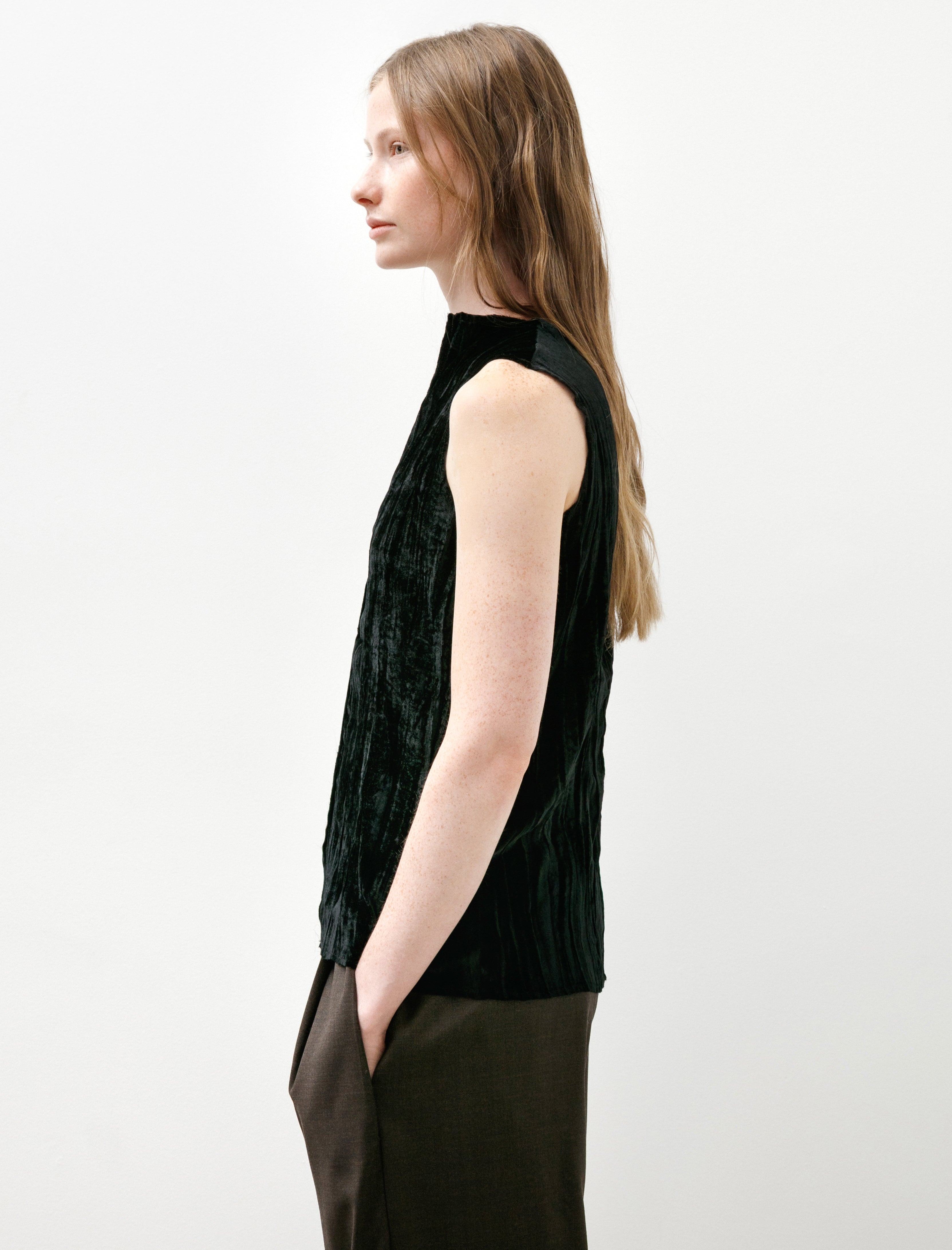 Gabriela Coll No.322 Silk Velvet Center Seams Top Black