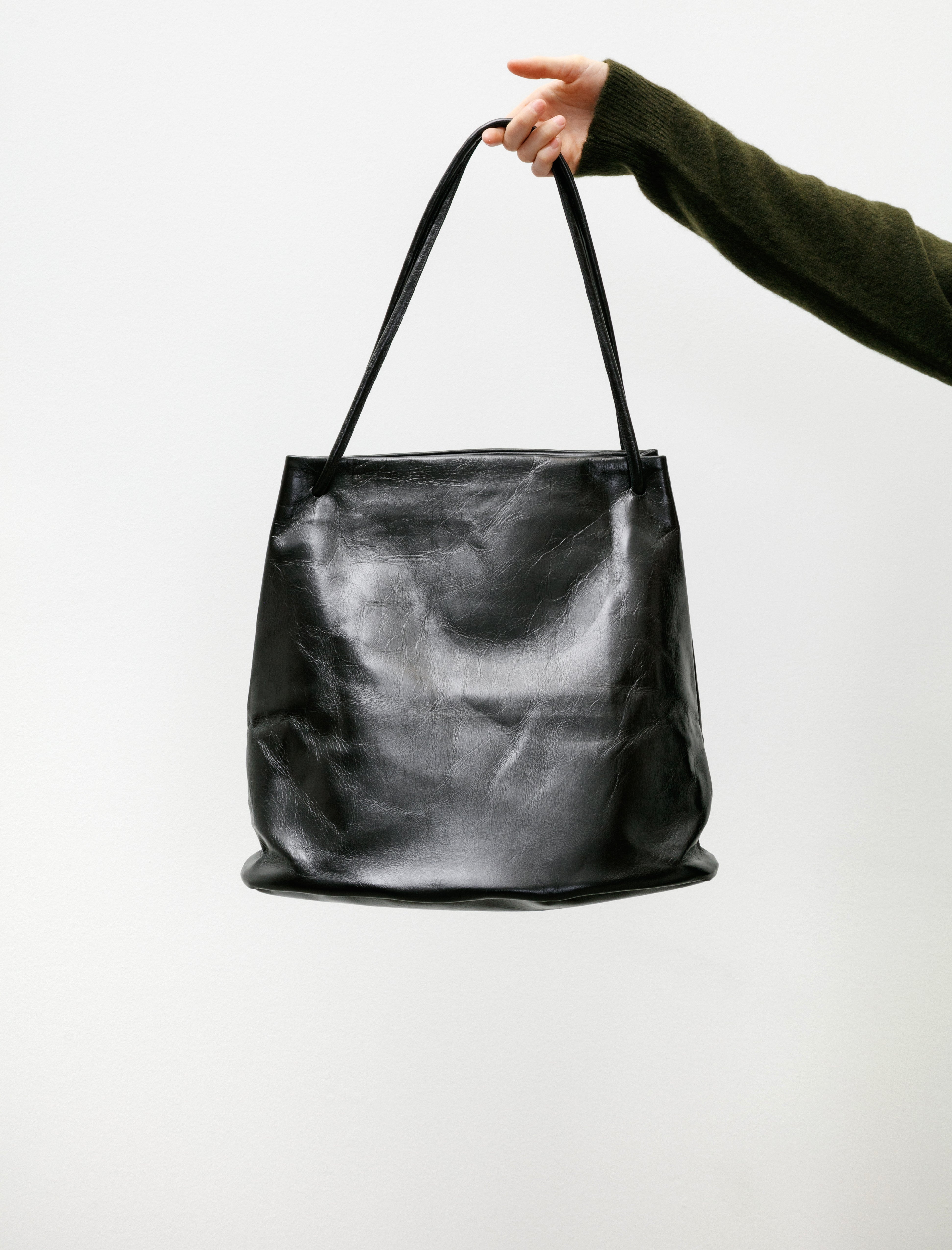 Gabriela Coll No.17 Leather Hoof Bag Black Calfskin
