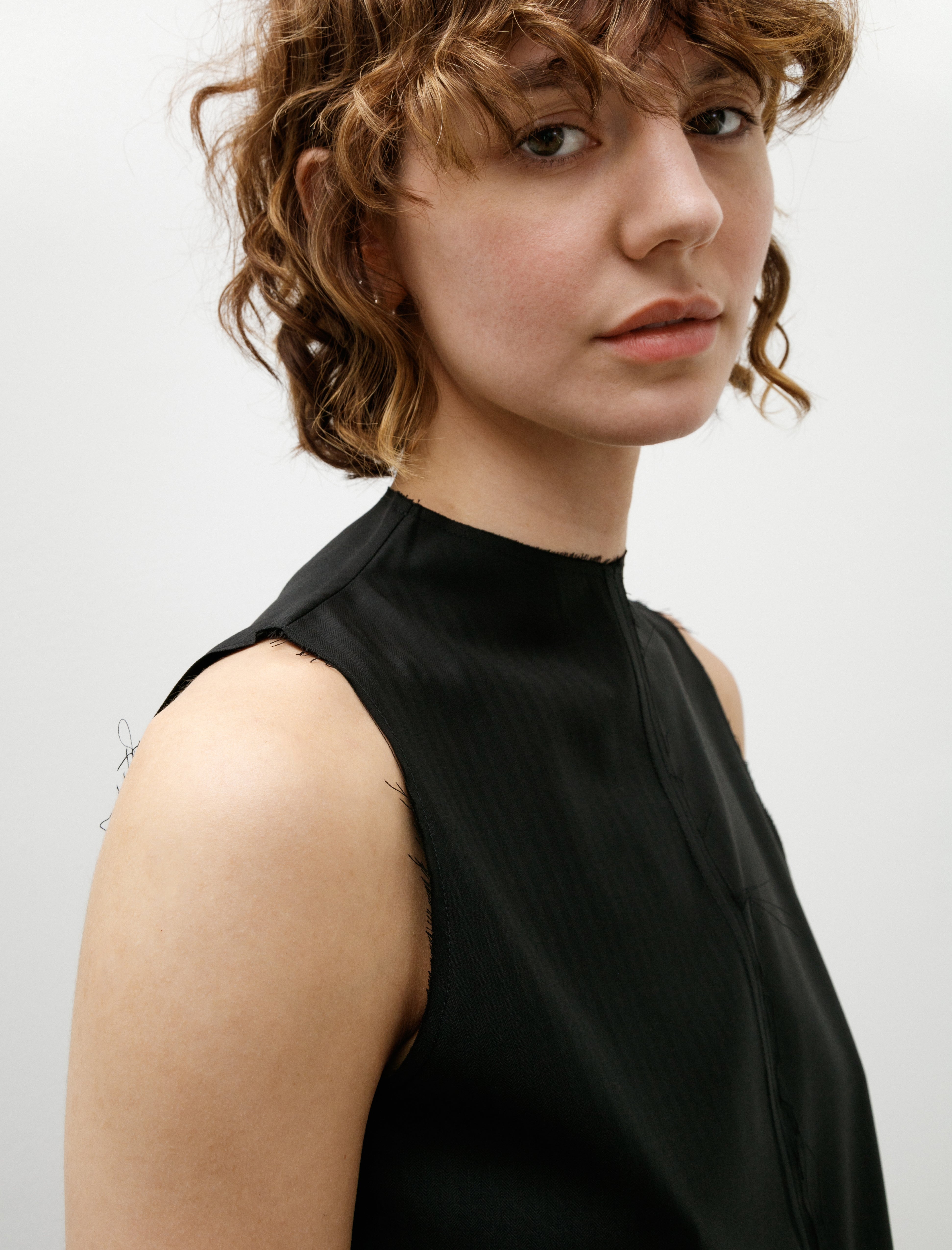 Gabriela Coll Garments No. 322 Fine Wool Center Seams Top Black Herringbone