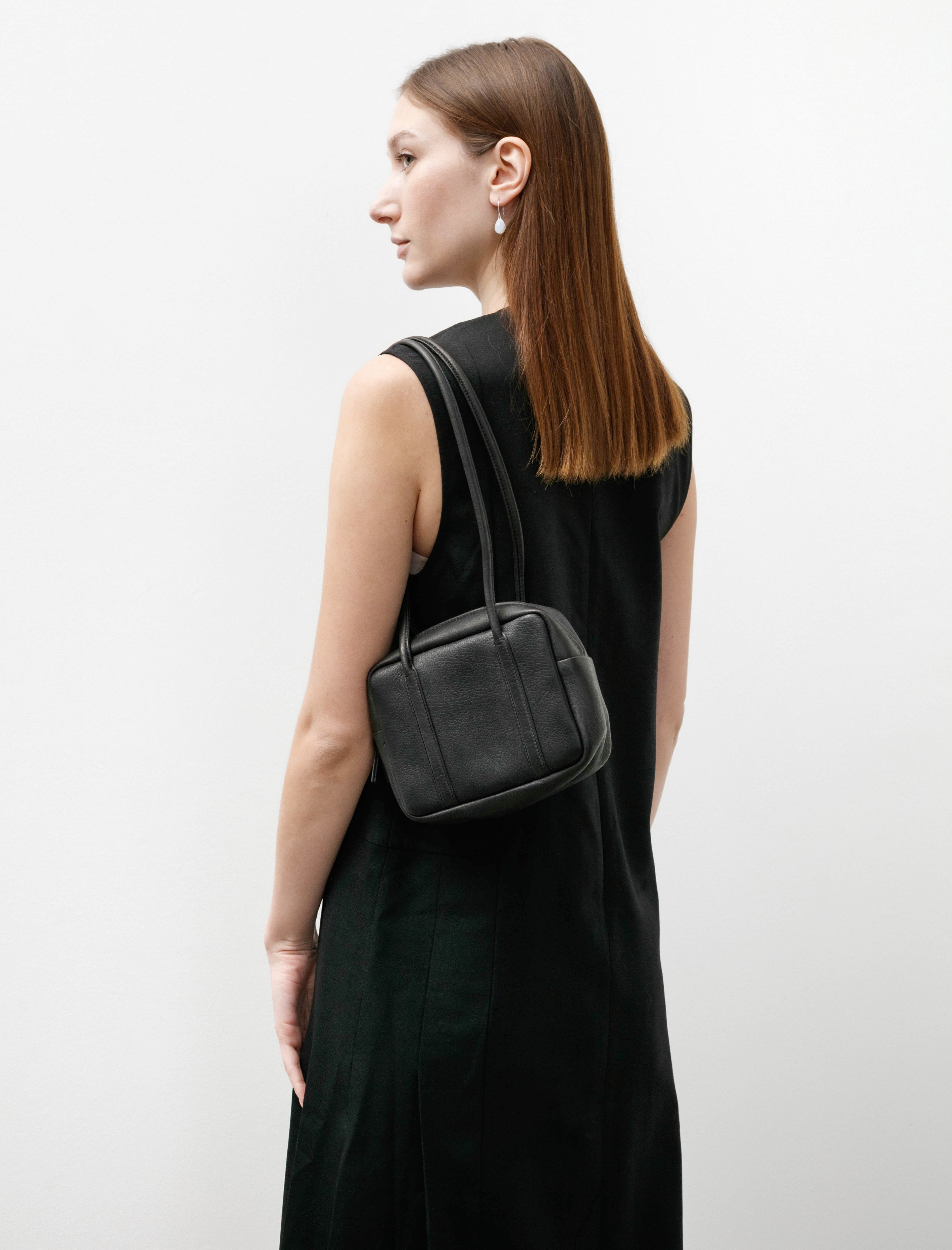 Aeta Shoulder Bag S Black