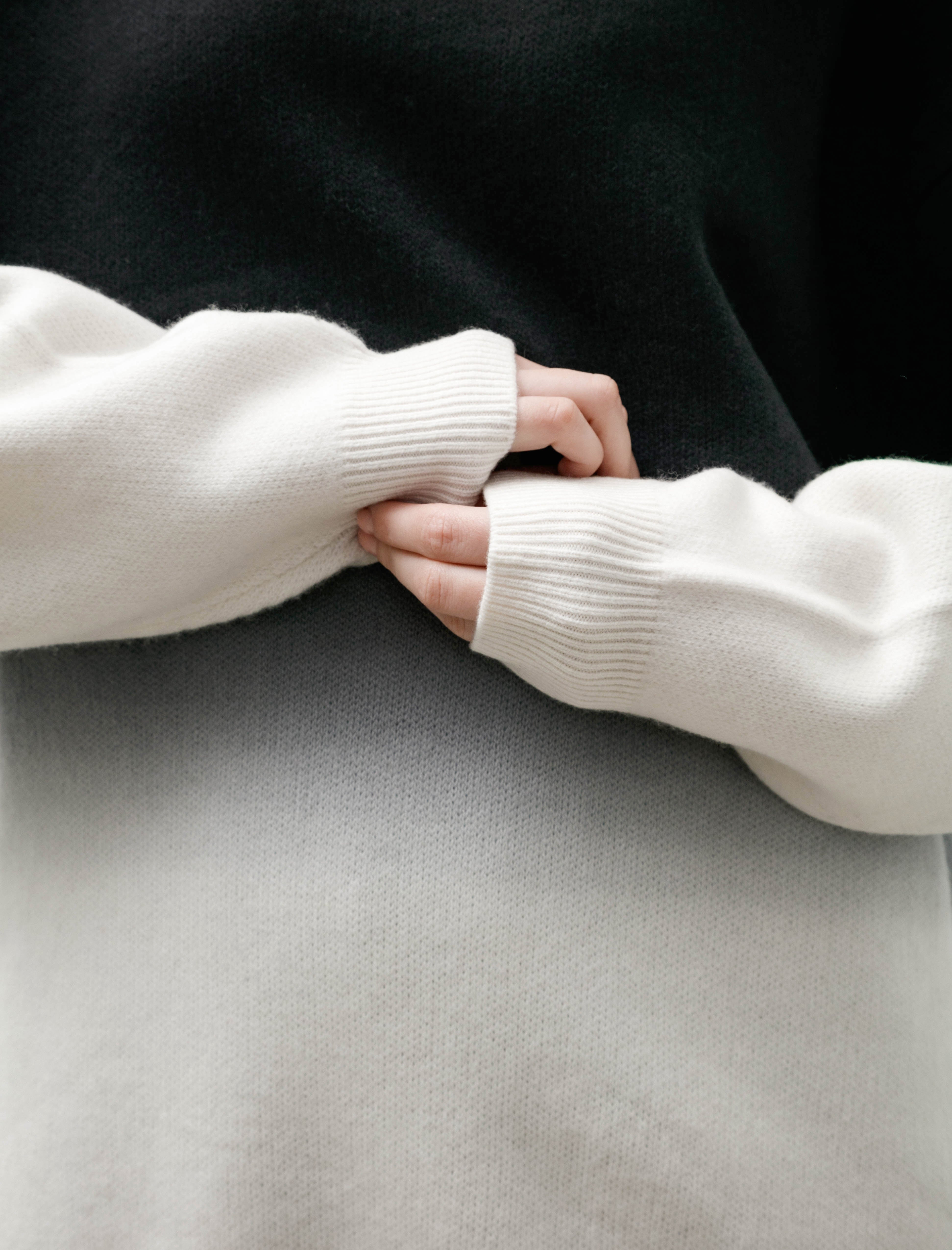 Graphpaper Gradient Dyed Wool High Neck Black