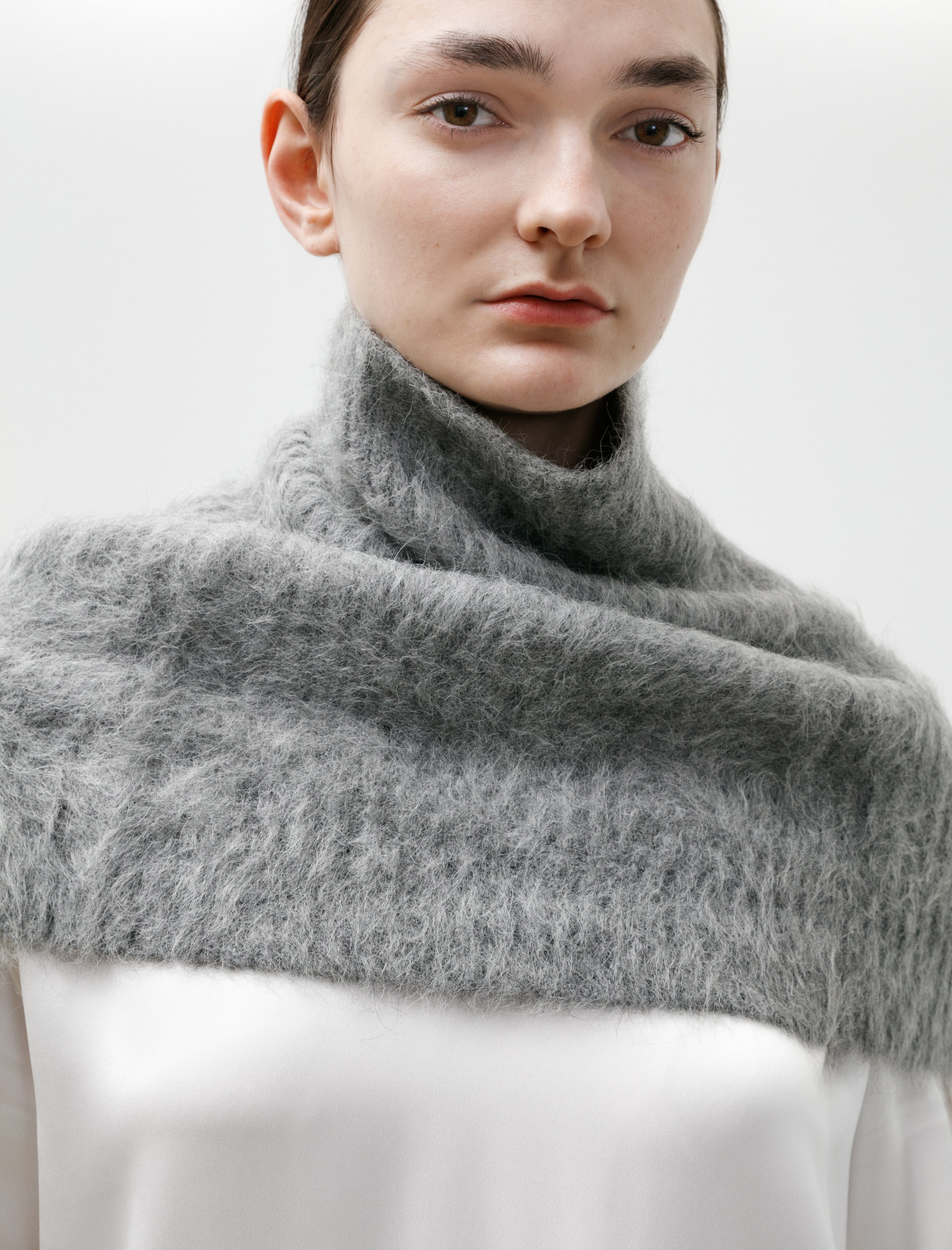 Totême Funnel Alpaca Blend Neck Warmer Grey Mélange