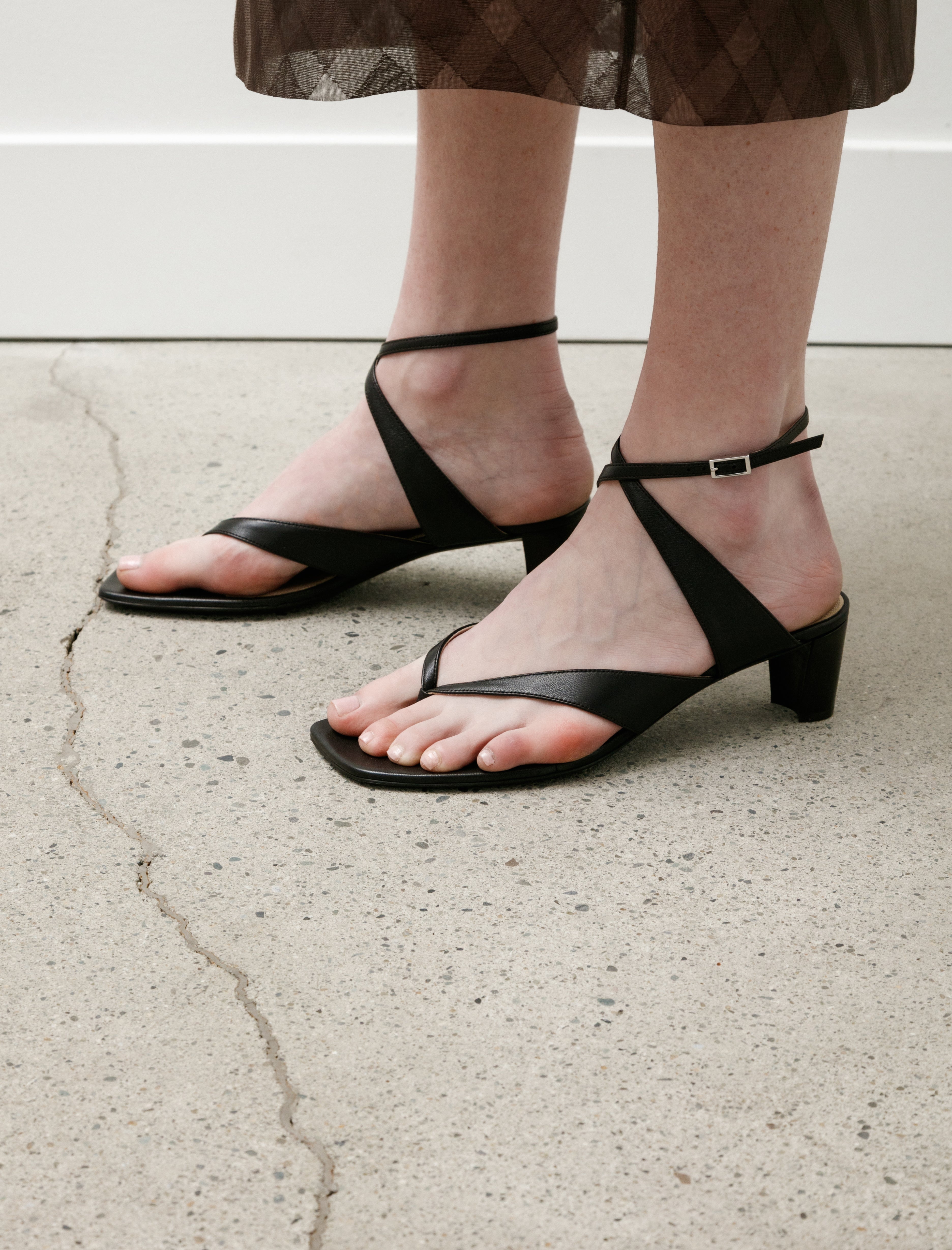 Lemaire Tong Sandals 50 Dark Chocolate