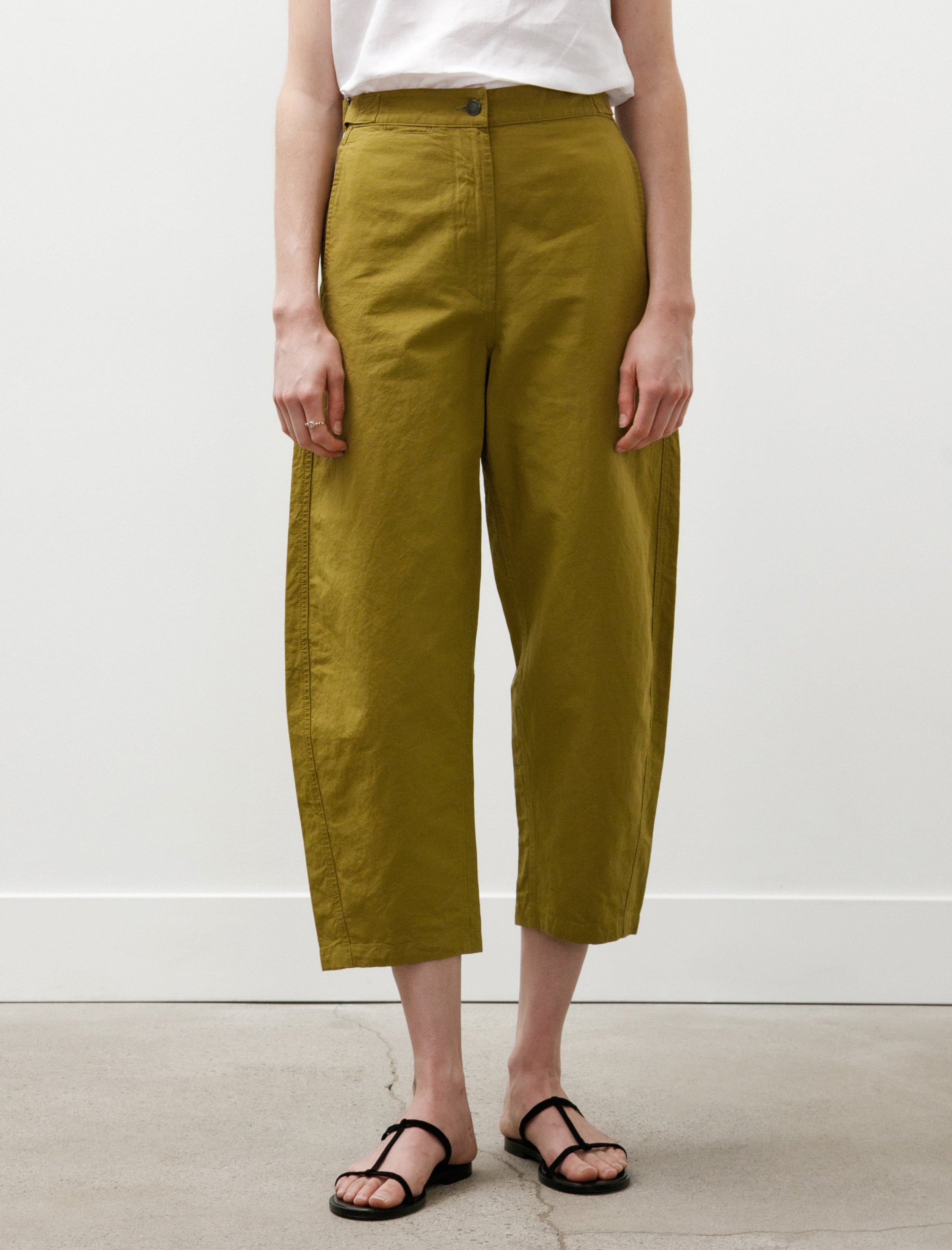 MHL Barrel Leg Trousers Dry Cotton Linen Light Olive