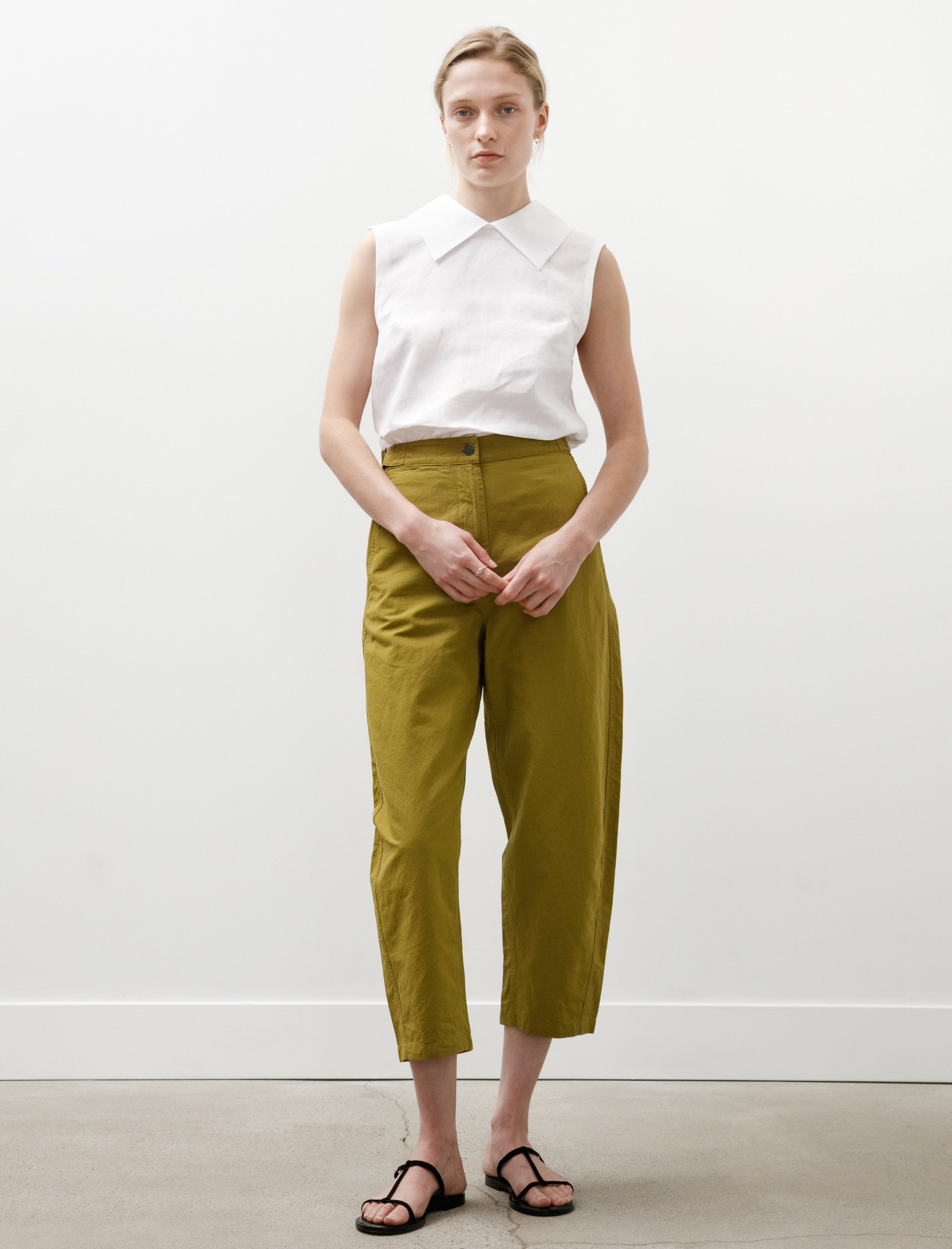 MHL Barrel Leg Trousers Dry Cotton Linen Light Olive