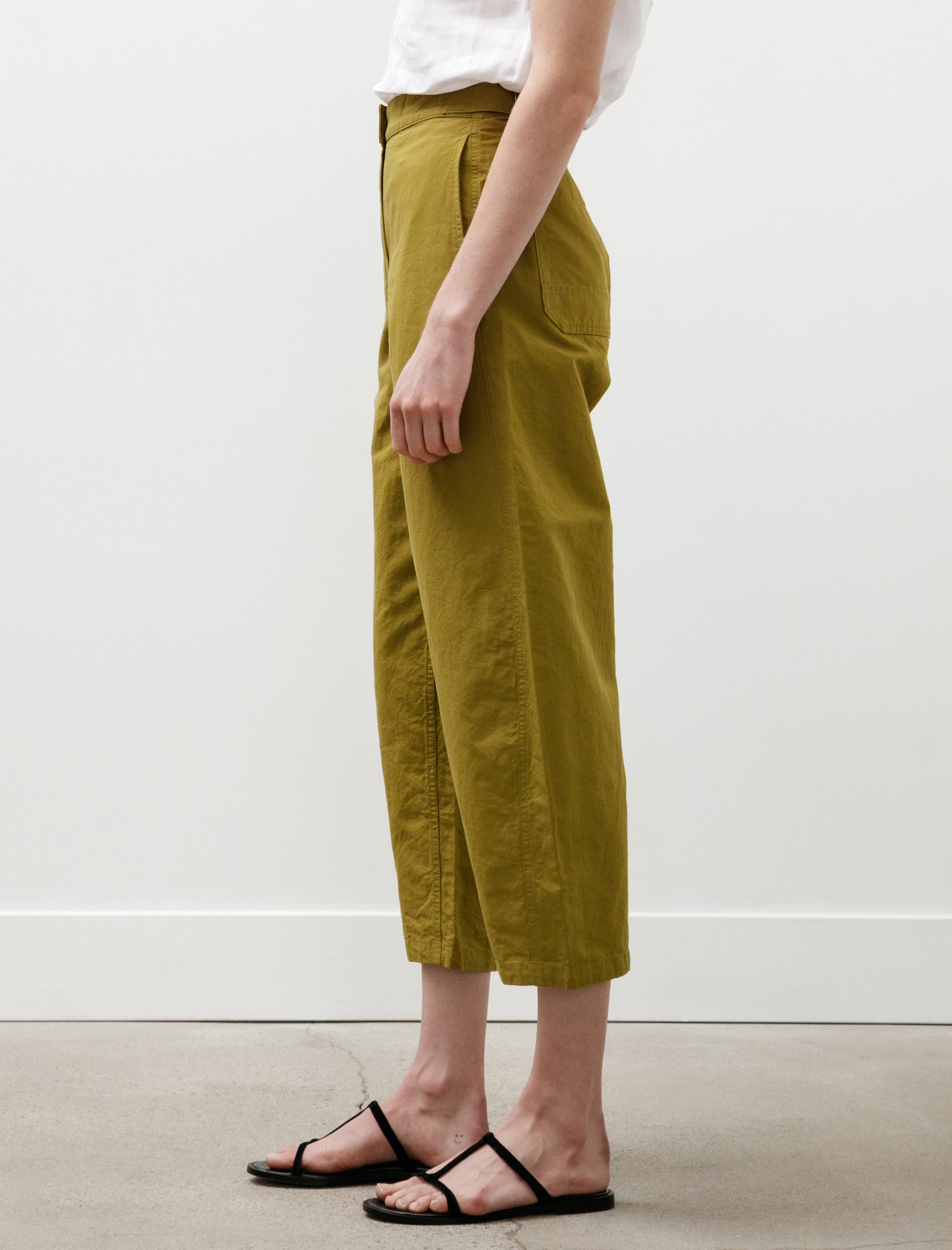 MHL Barrel Leg Trousers Dry Cotton Linen Light Olive