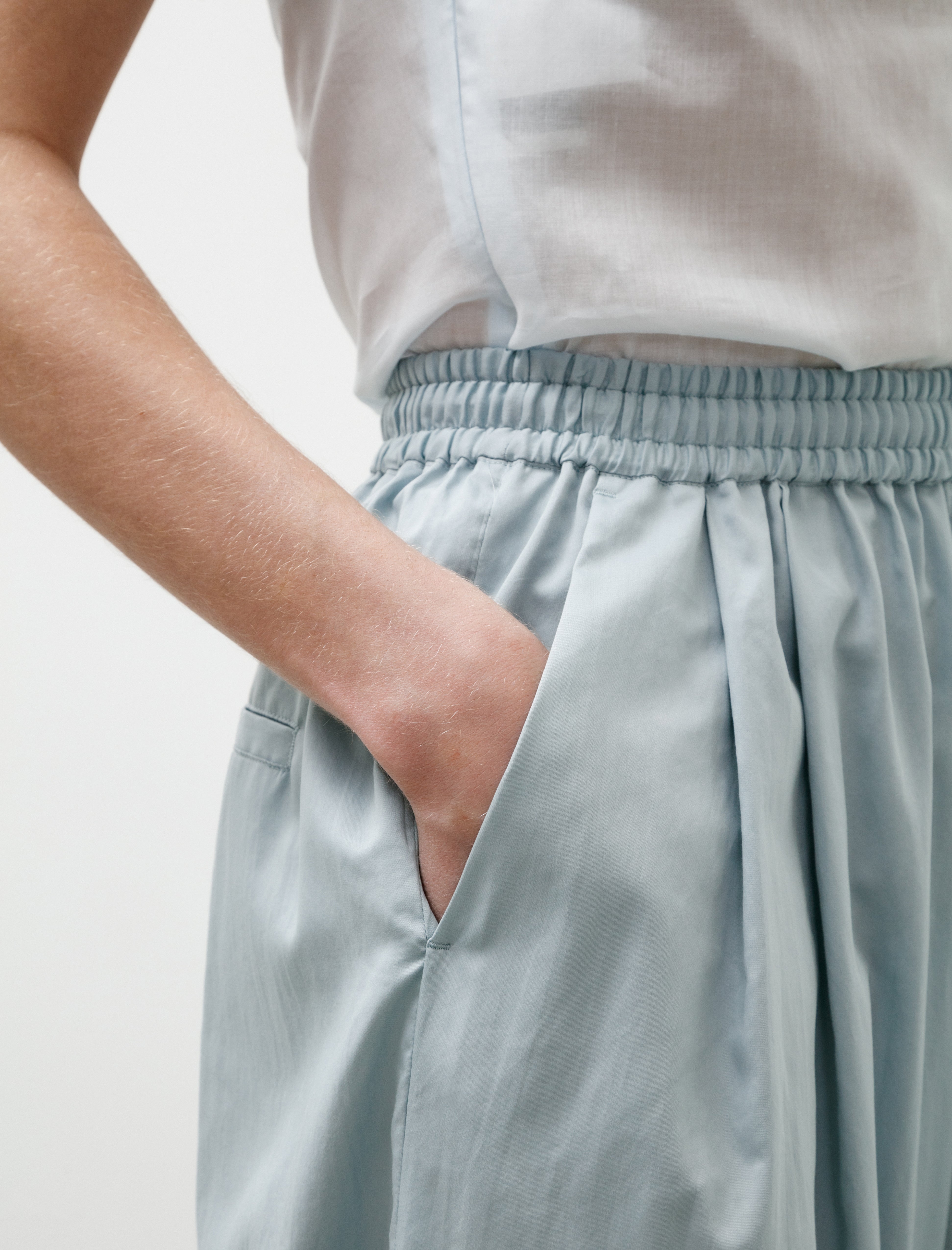 Graphpaper Silicon Poplin Two Tuck Easy Wide Pants Smoke Blue