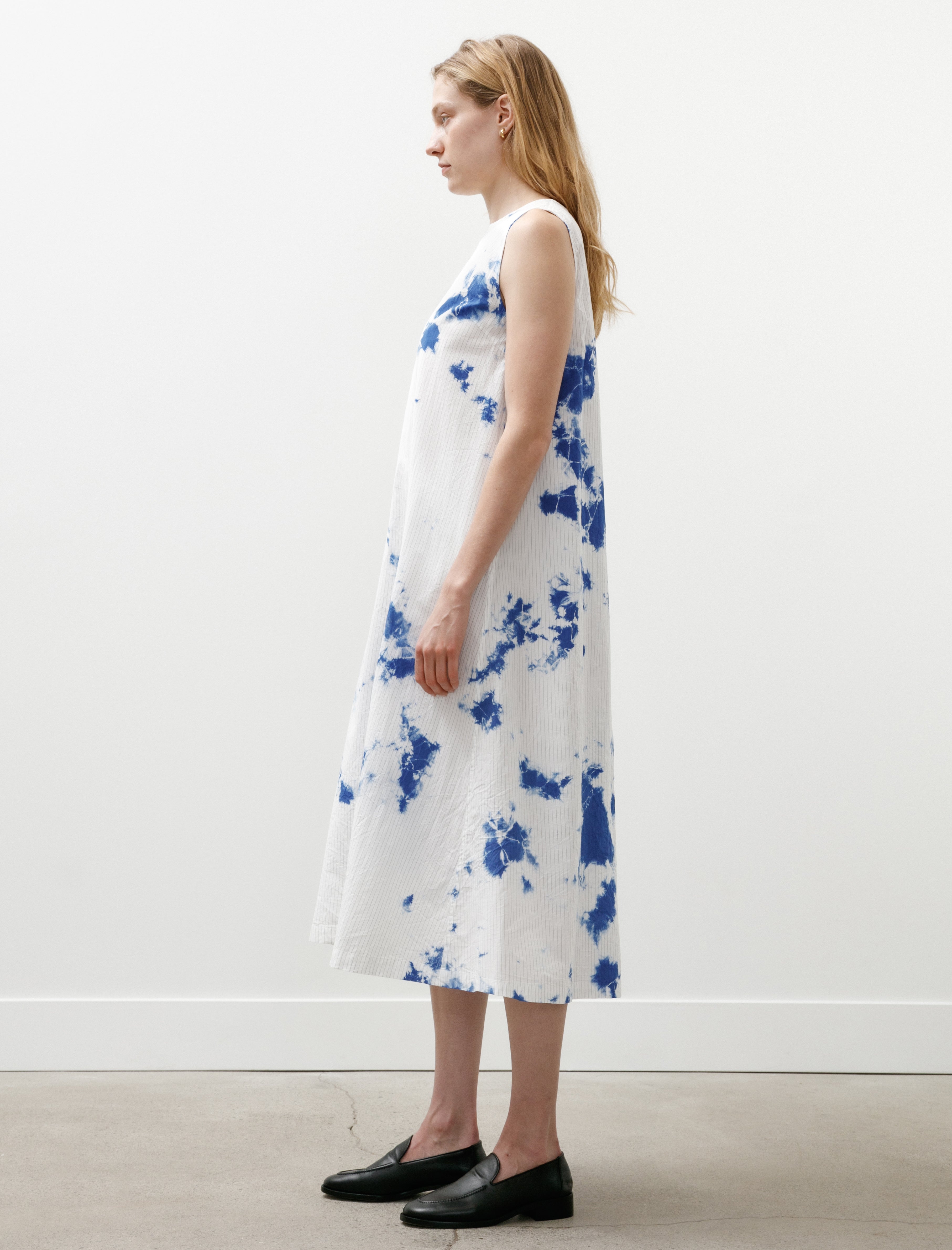 Suzusan Cotton Pinstripe Sleeveless Dress Madara Shibori Blue/White