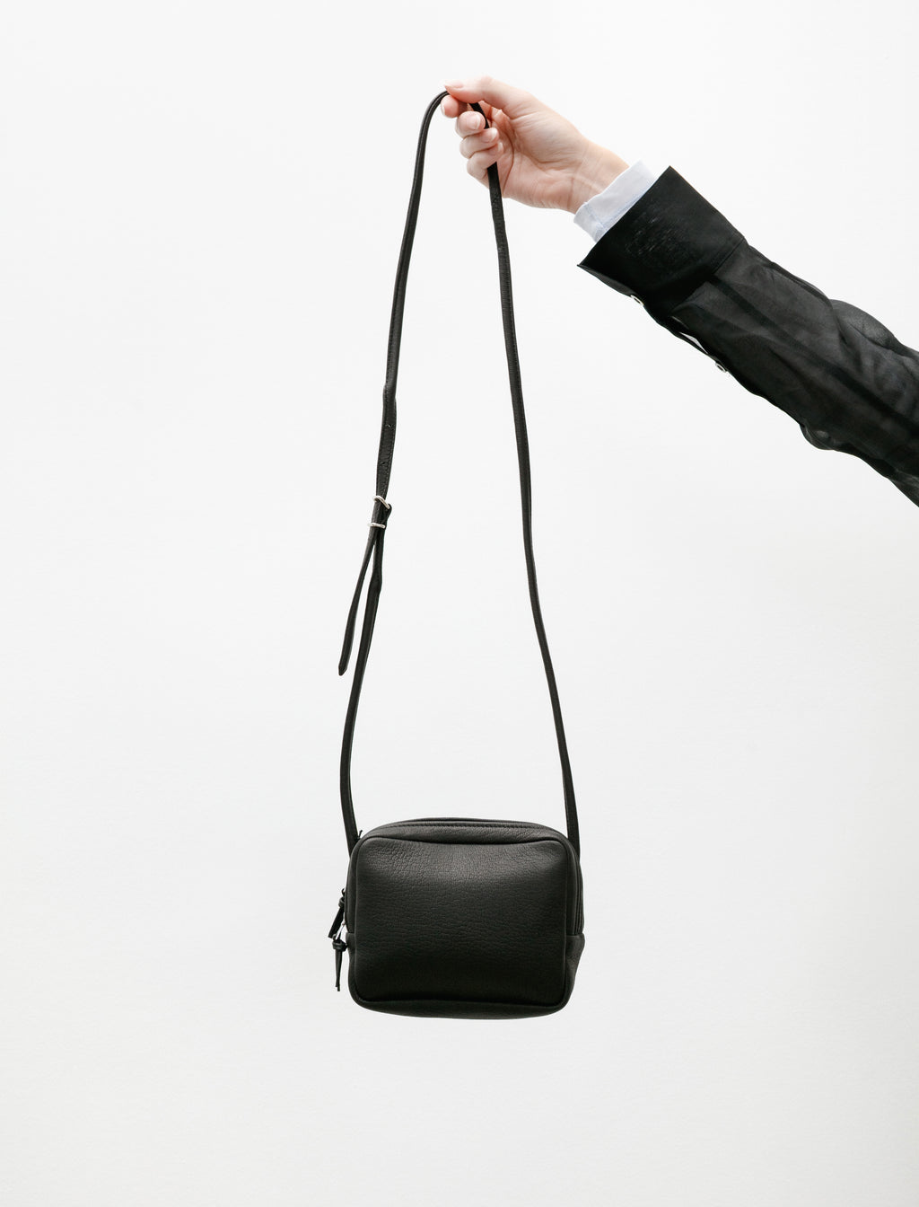 Aeta Square Shoulder Black – Neighbour