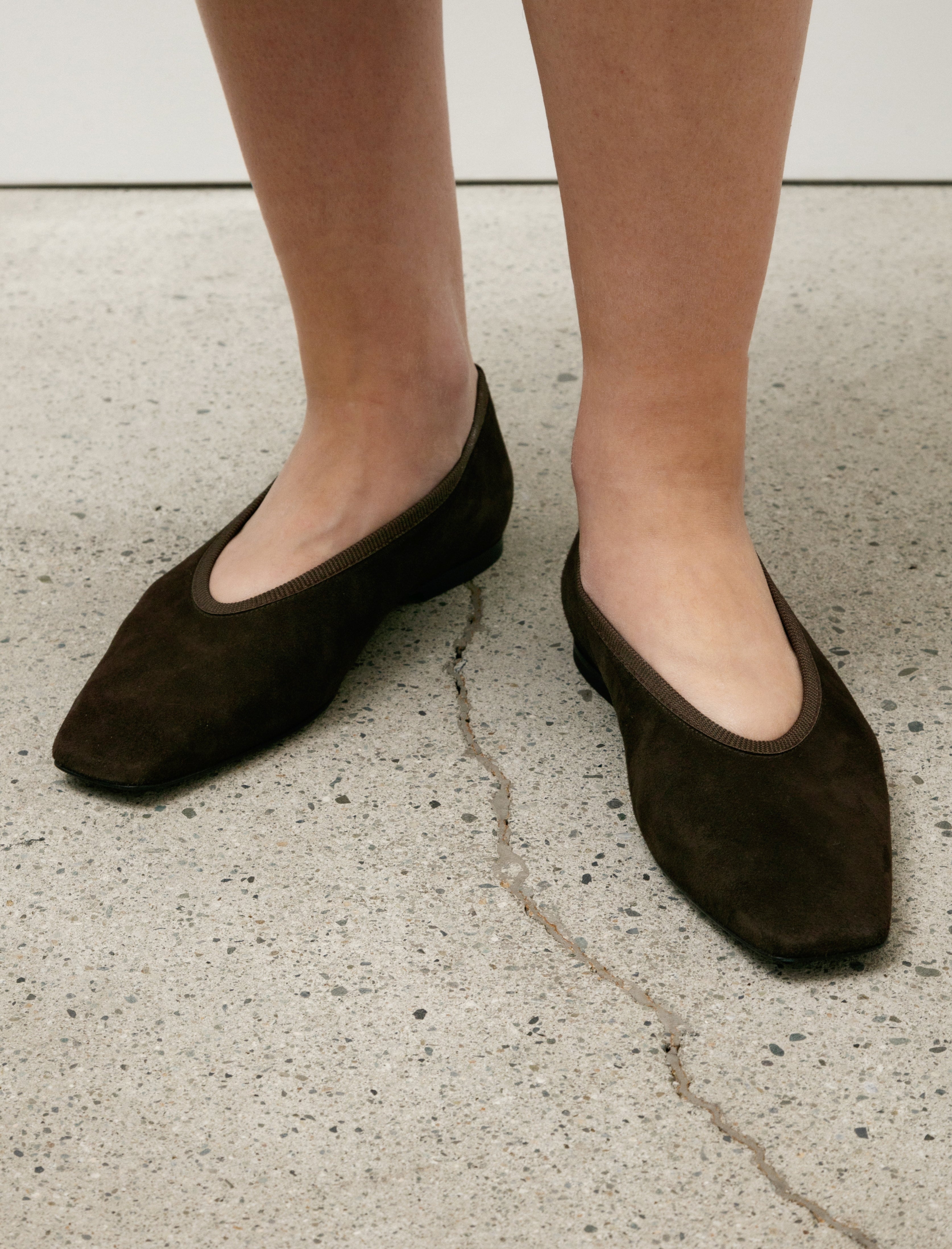 Toteme Minimalist Suede Ballerina Pepper