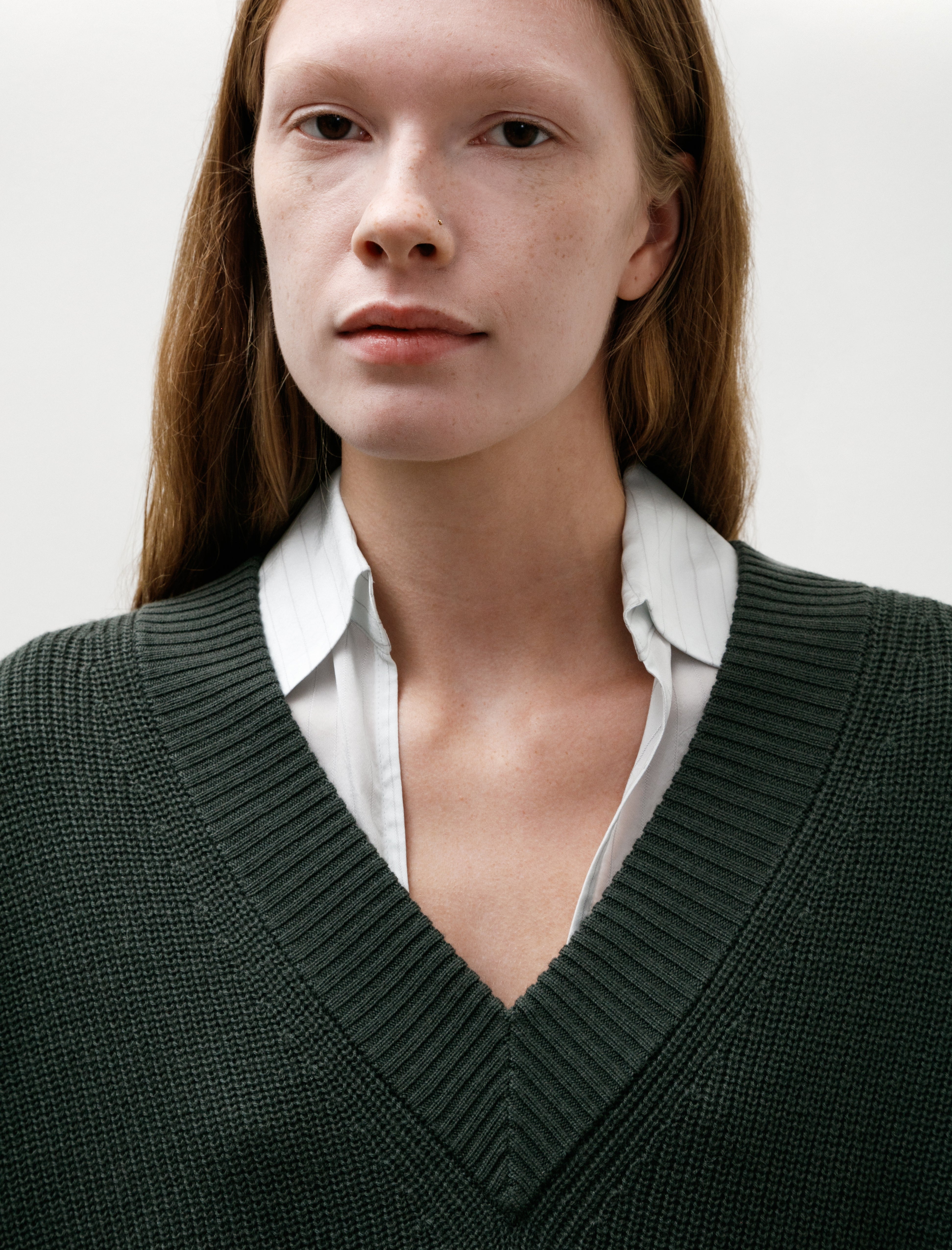 Graphpaper Mercerized Fine Wool Oversized V-Neck Knit Green