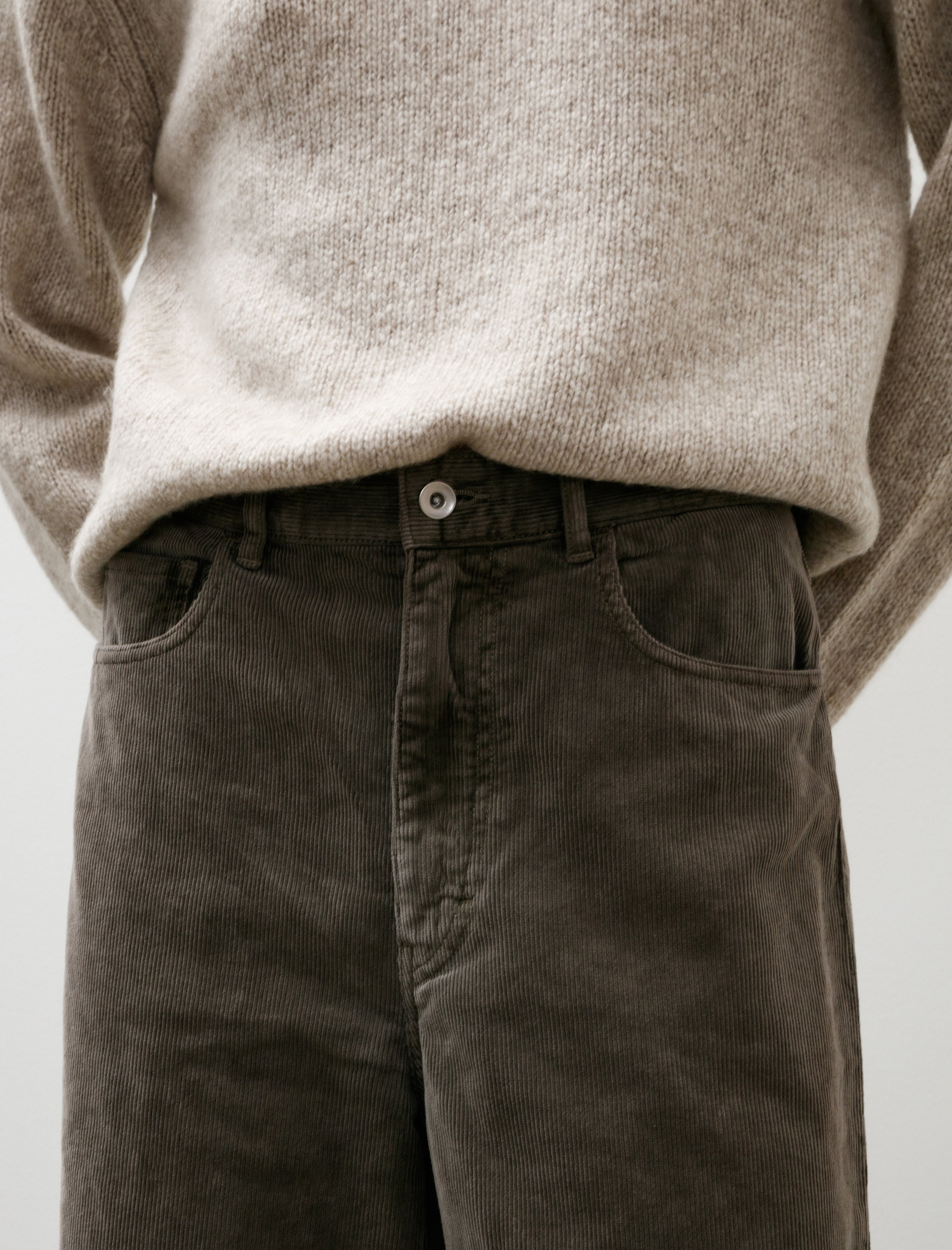 Auralee Pigment Dyed Finx Corduroy Wide 5P Pants W Olive Brown