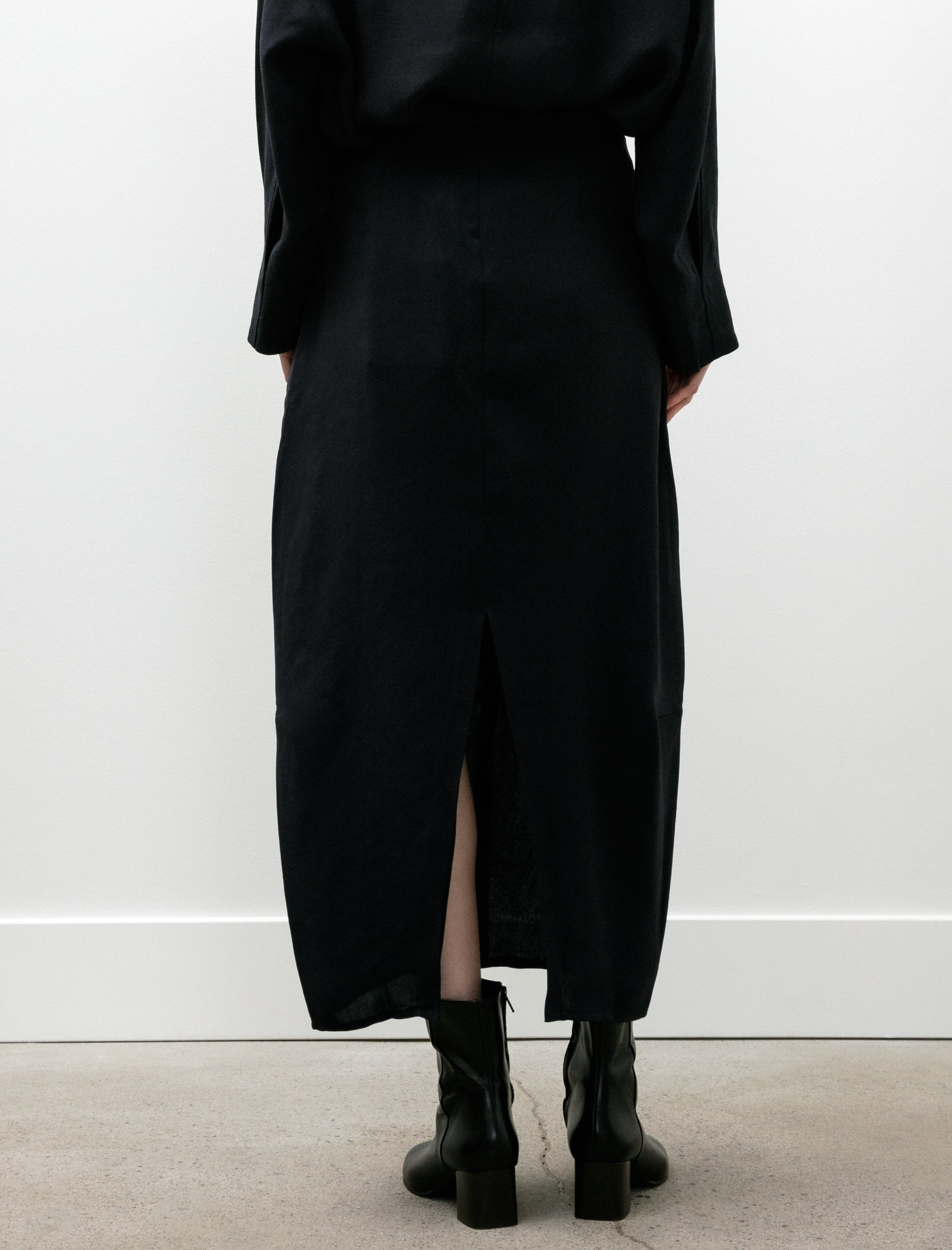 Studio Nicholson Beni Round Skirt Linenlike Twill Darkest Navy