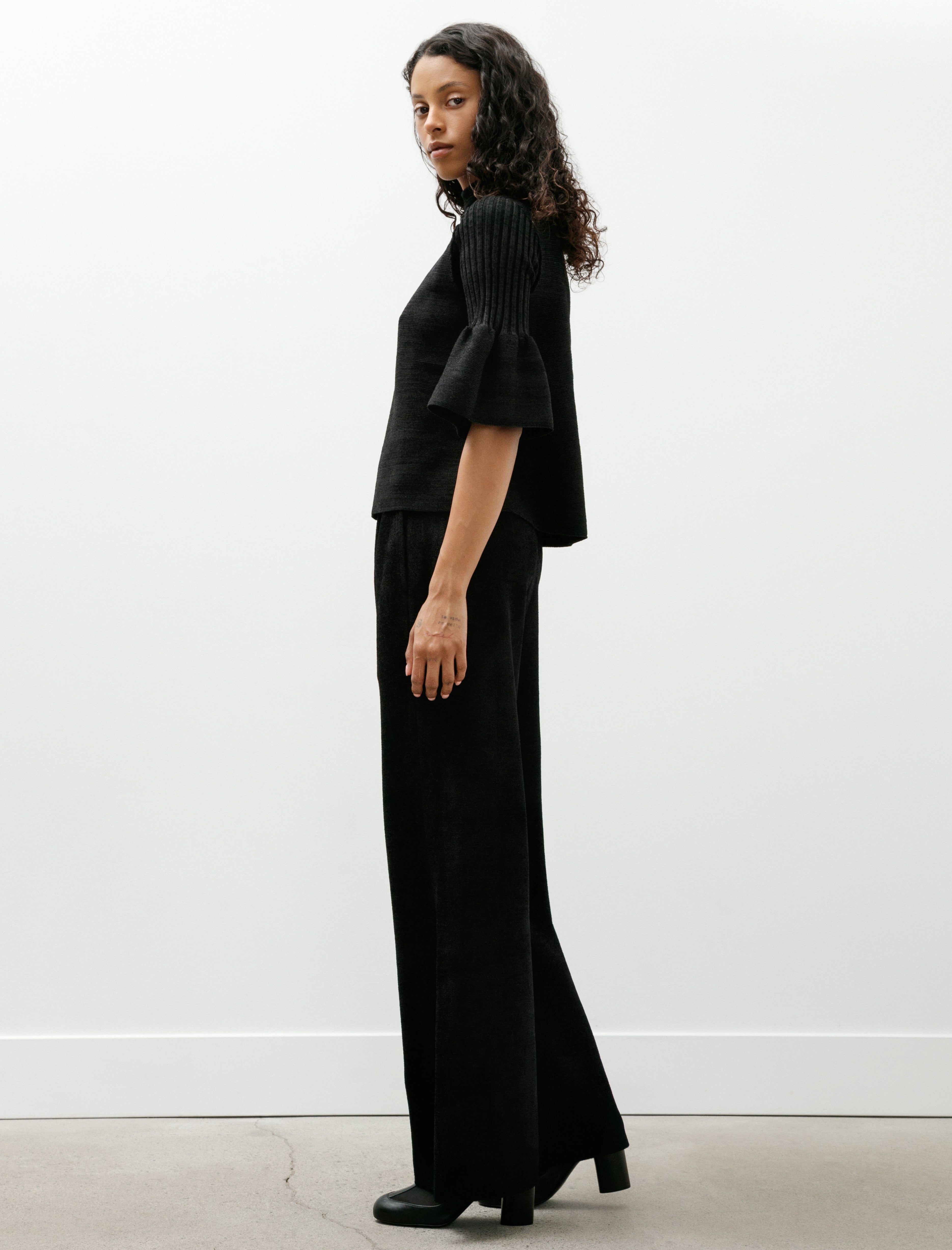 CFCL Soft Milan Velvet Wide Straight Pants Black