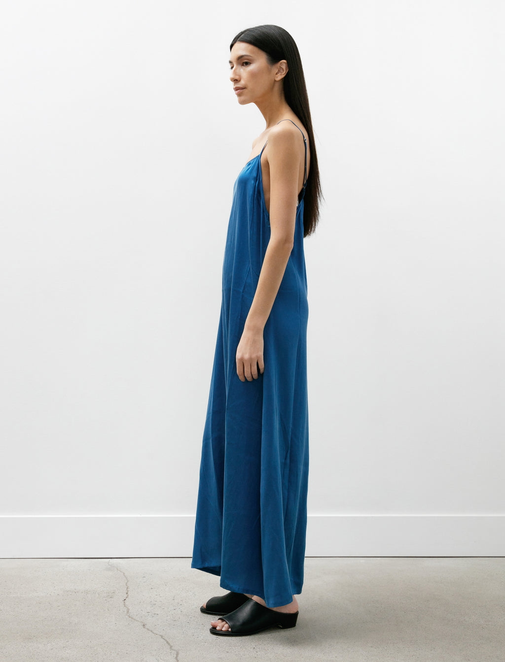 MAN-TLE W-R18 A5 Slip Blue Reef Saturn – Neighbour