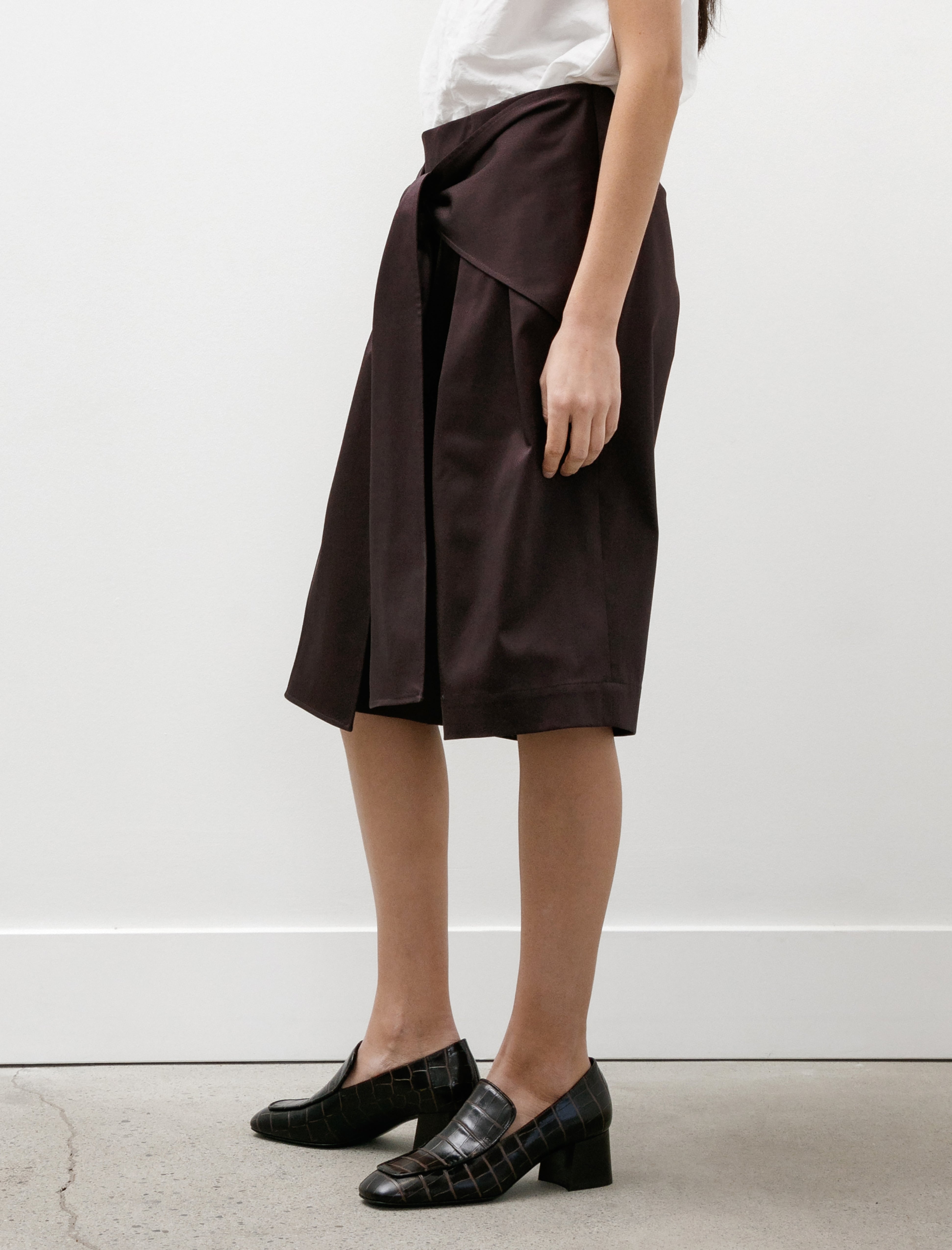 Sera Double Pleated Shorts with Ties Brown