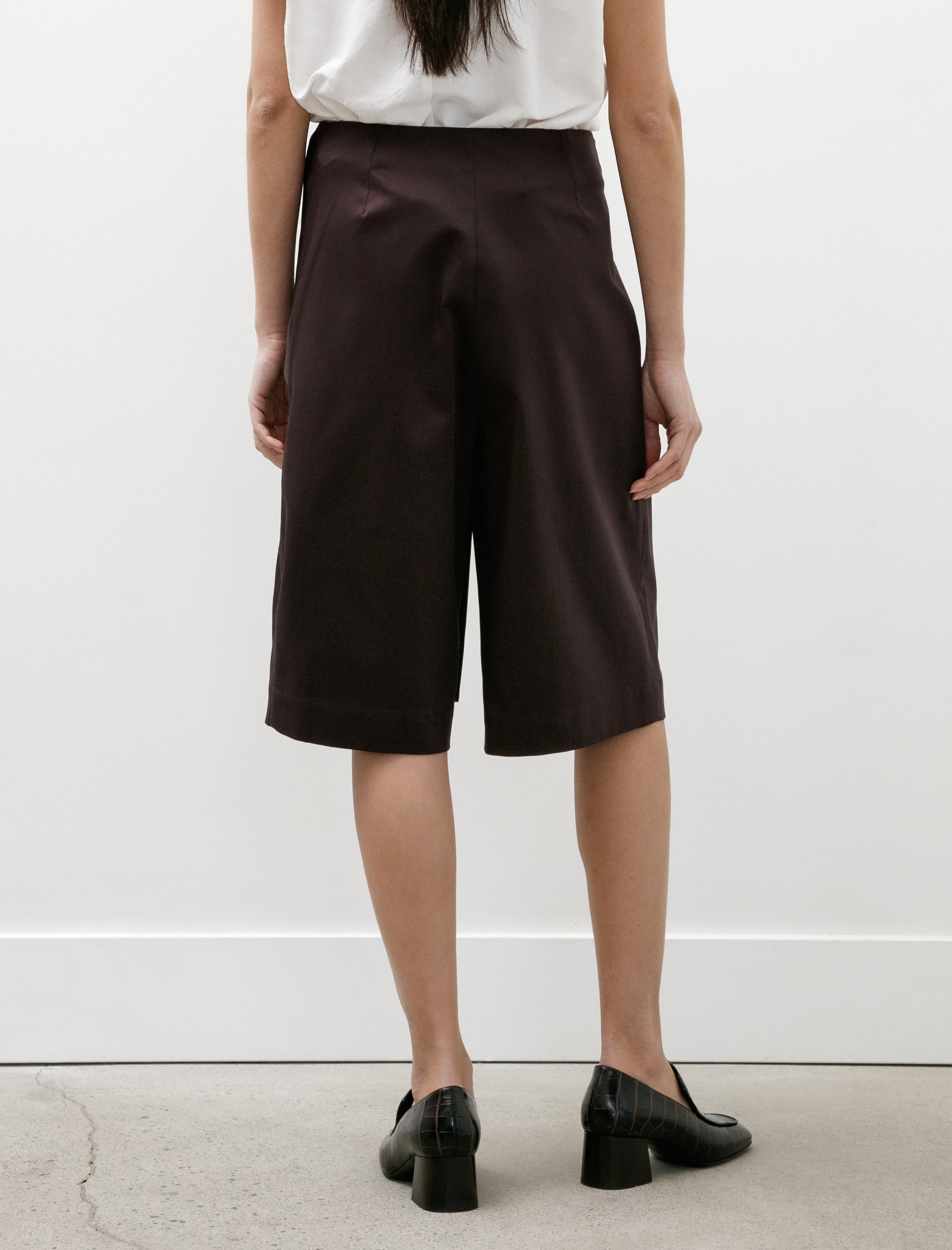 Sera Double Pleated Shorts with Ties Brown