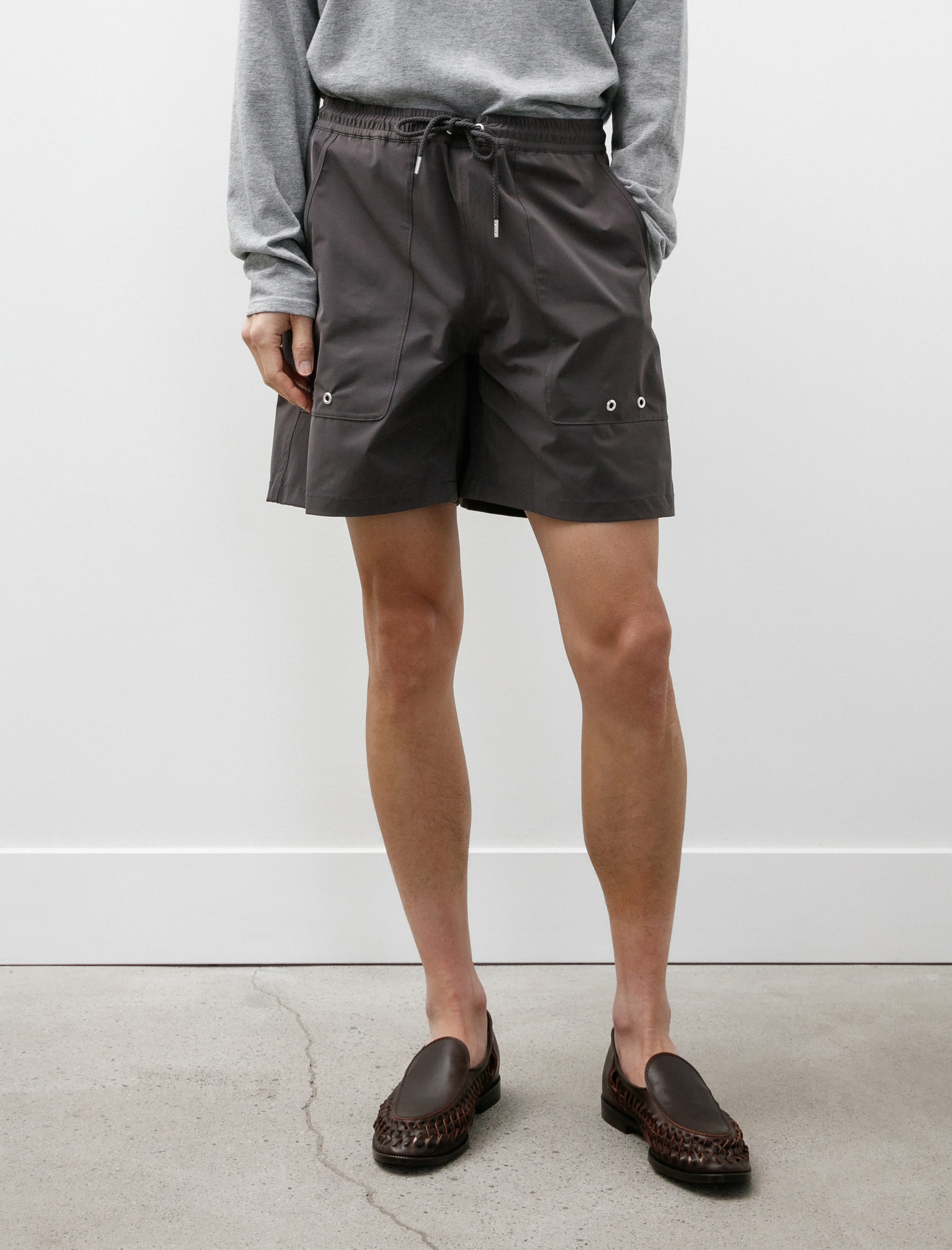 R18 N9 Water Short Grey