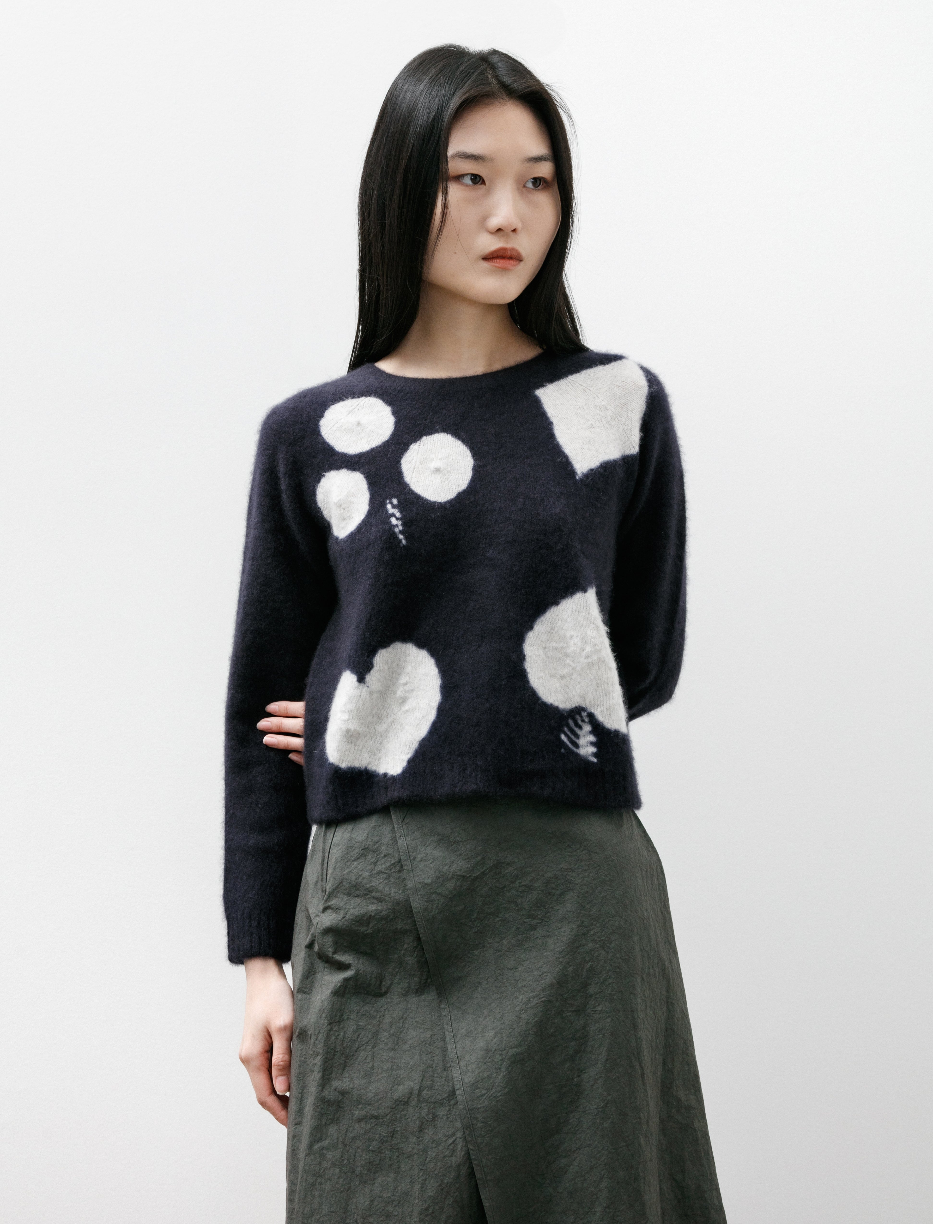 Suzusan Cashmere Seamless Short Pullover Cards Shibori Black/Grey