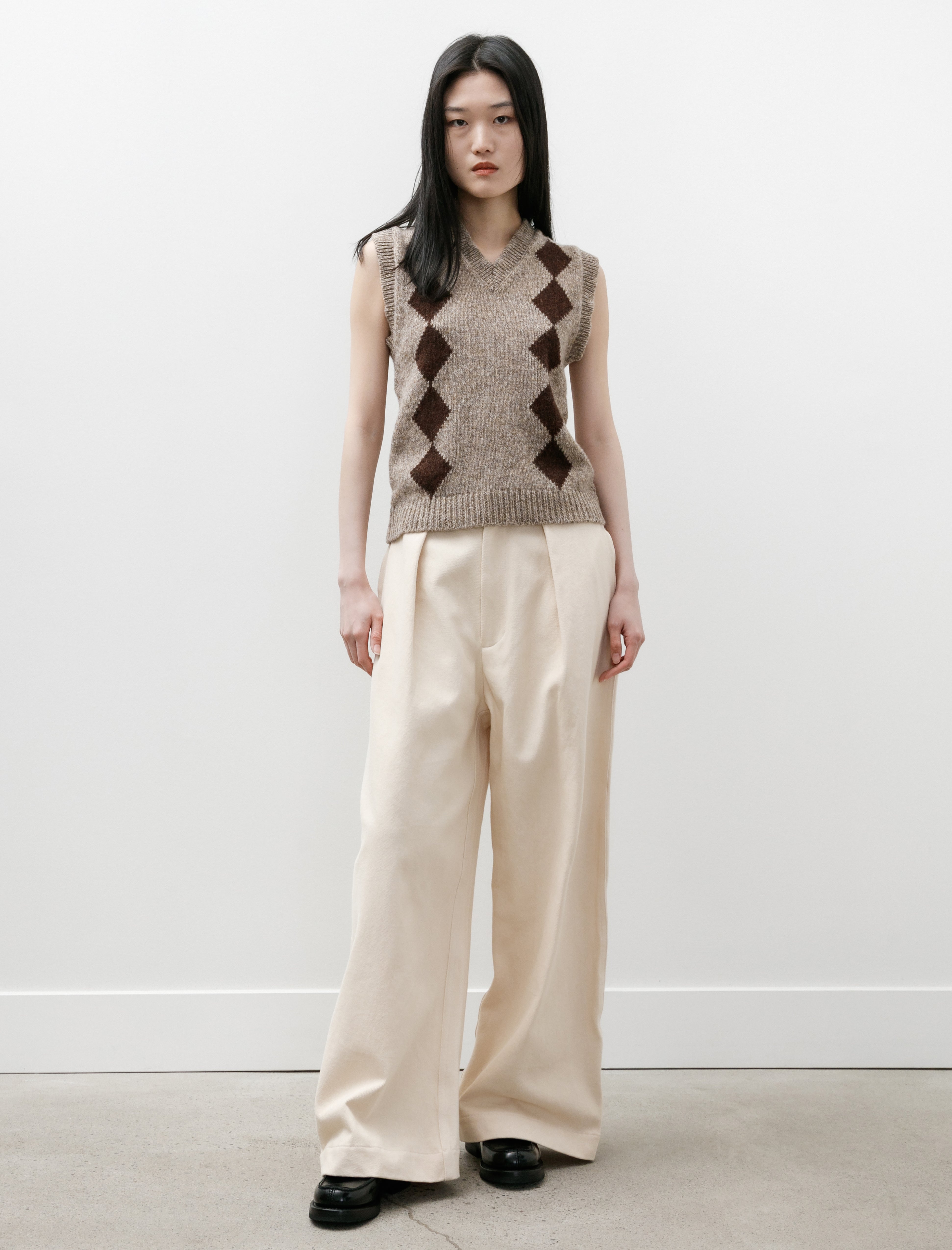 Frame Jean Sandstone