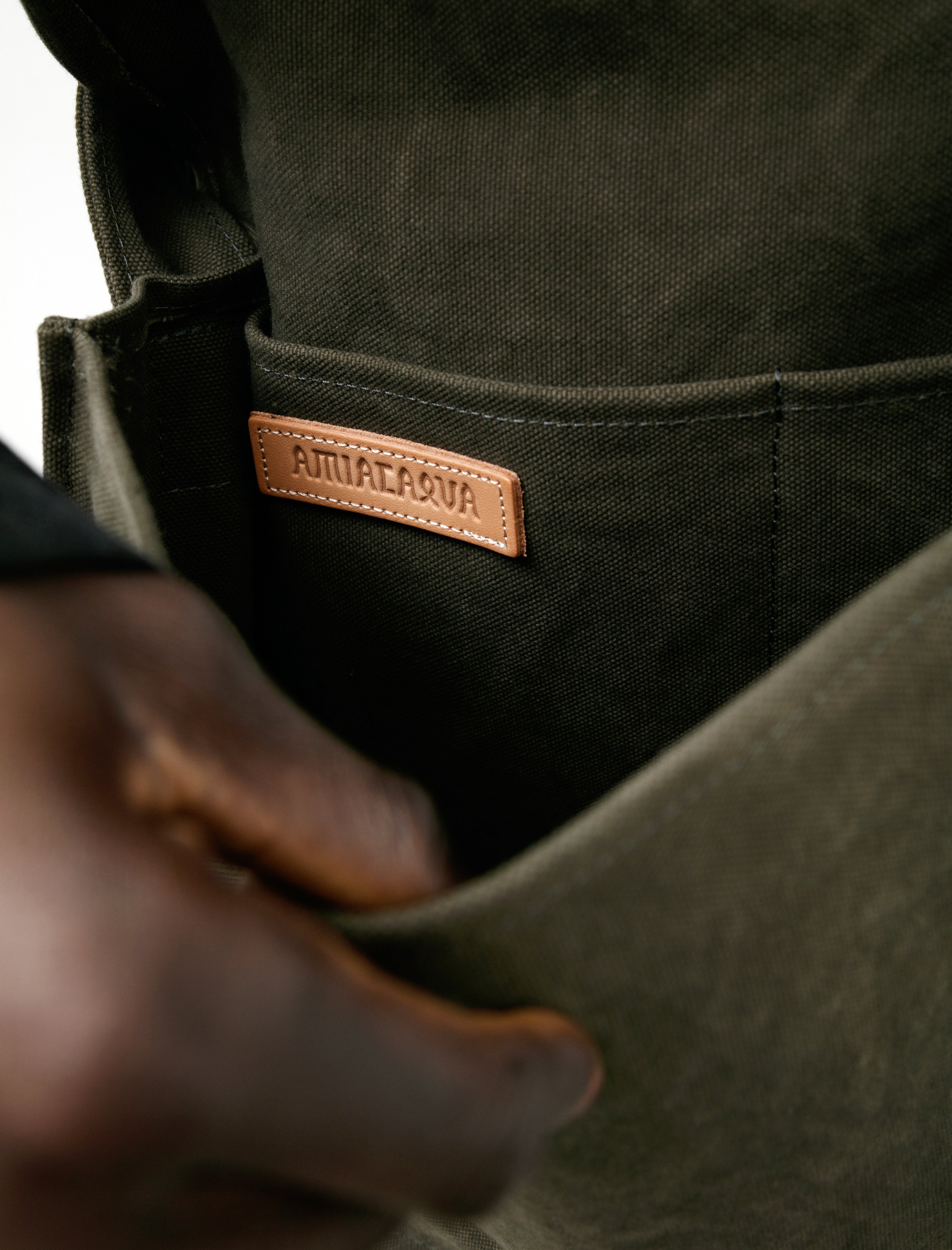 Amiacalva Washed Canvas Shoulder Bag Medium Olive