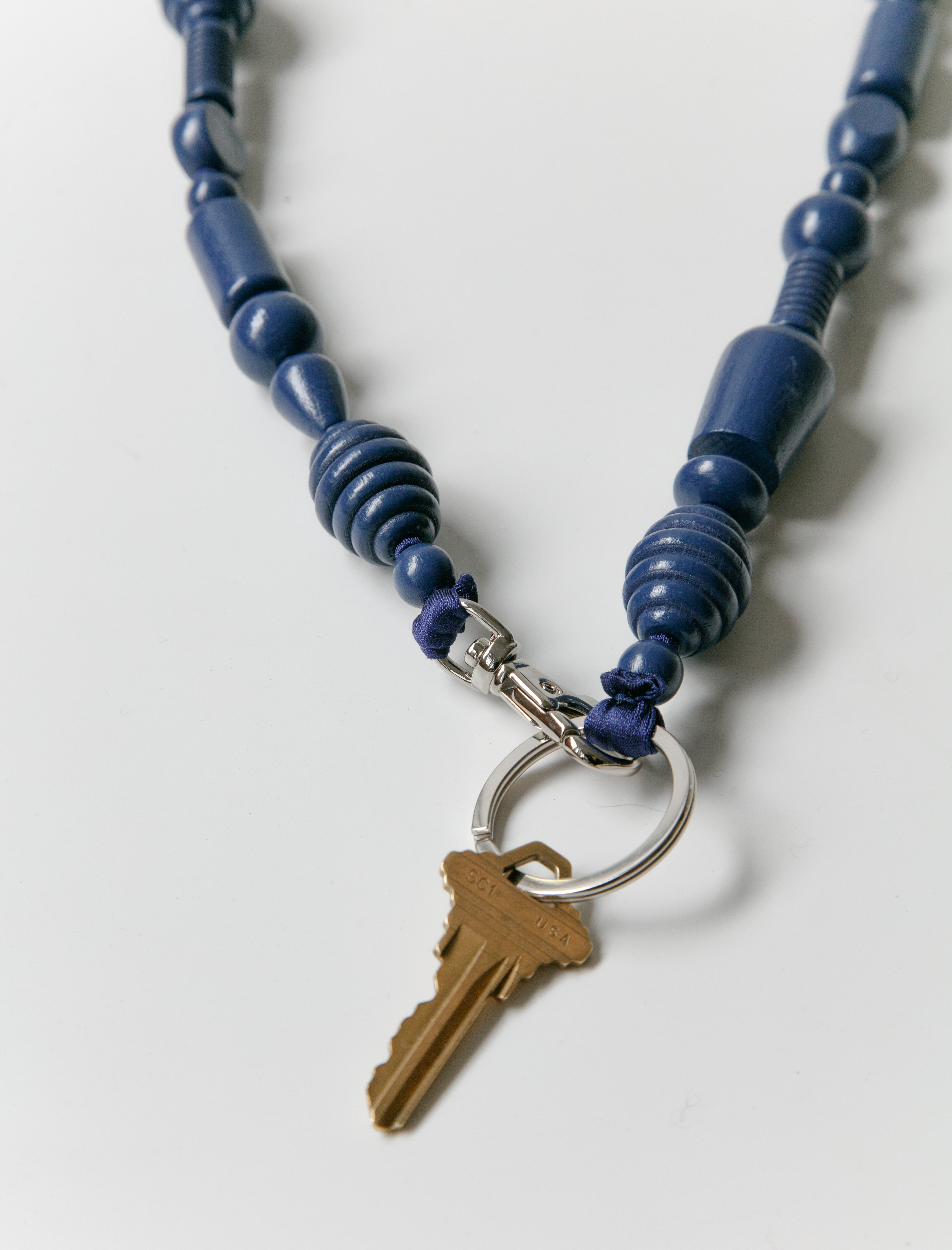 Ina Seifart Perlenmix Keyholder Long Blueberry