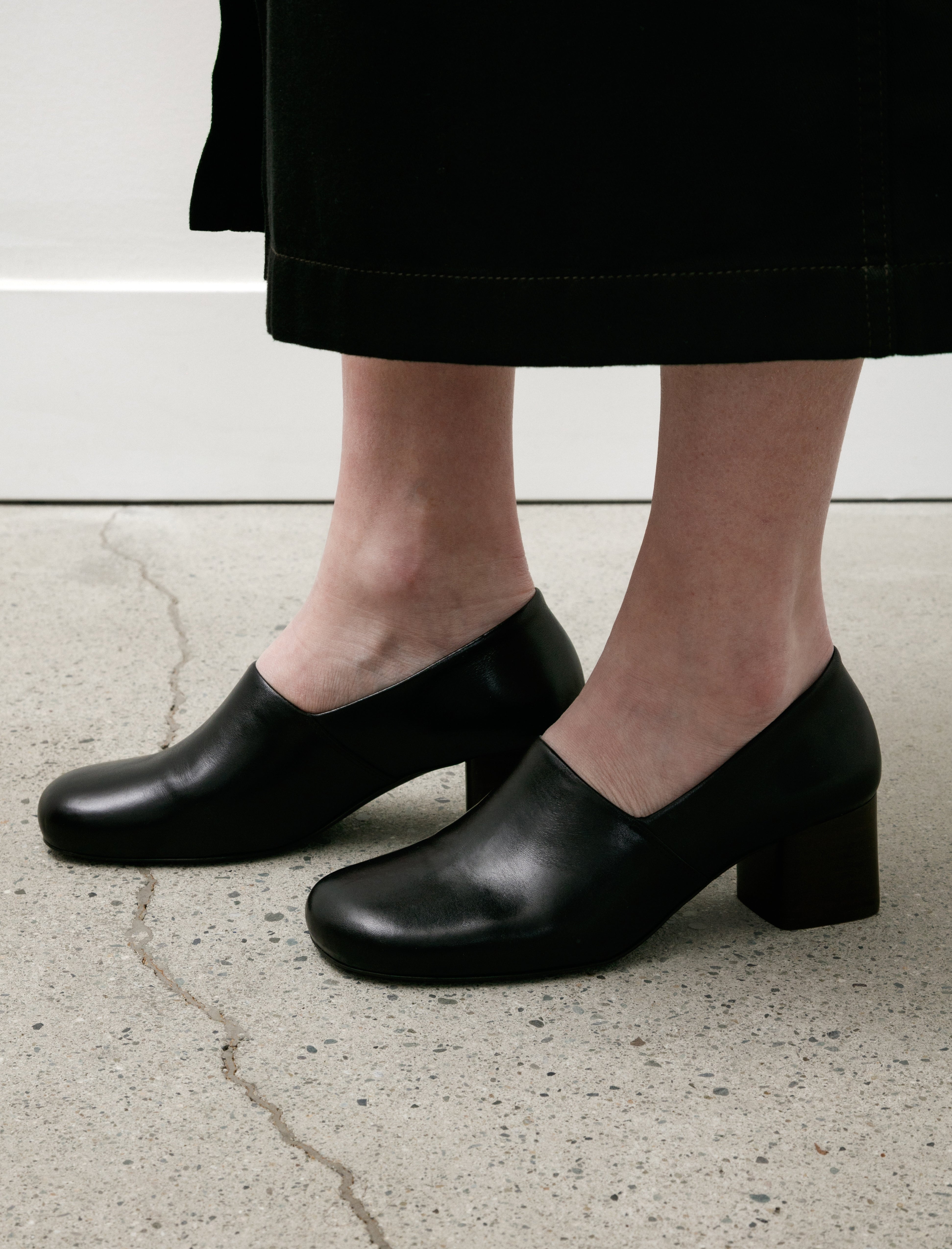 Lemaire Anatomic Pump 55 Black