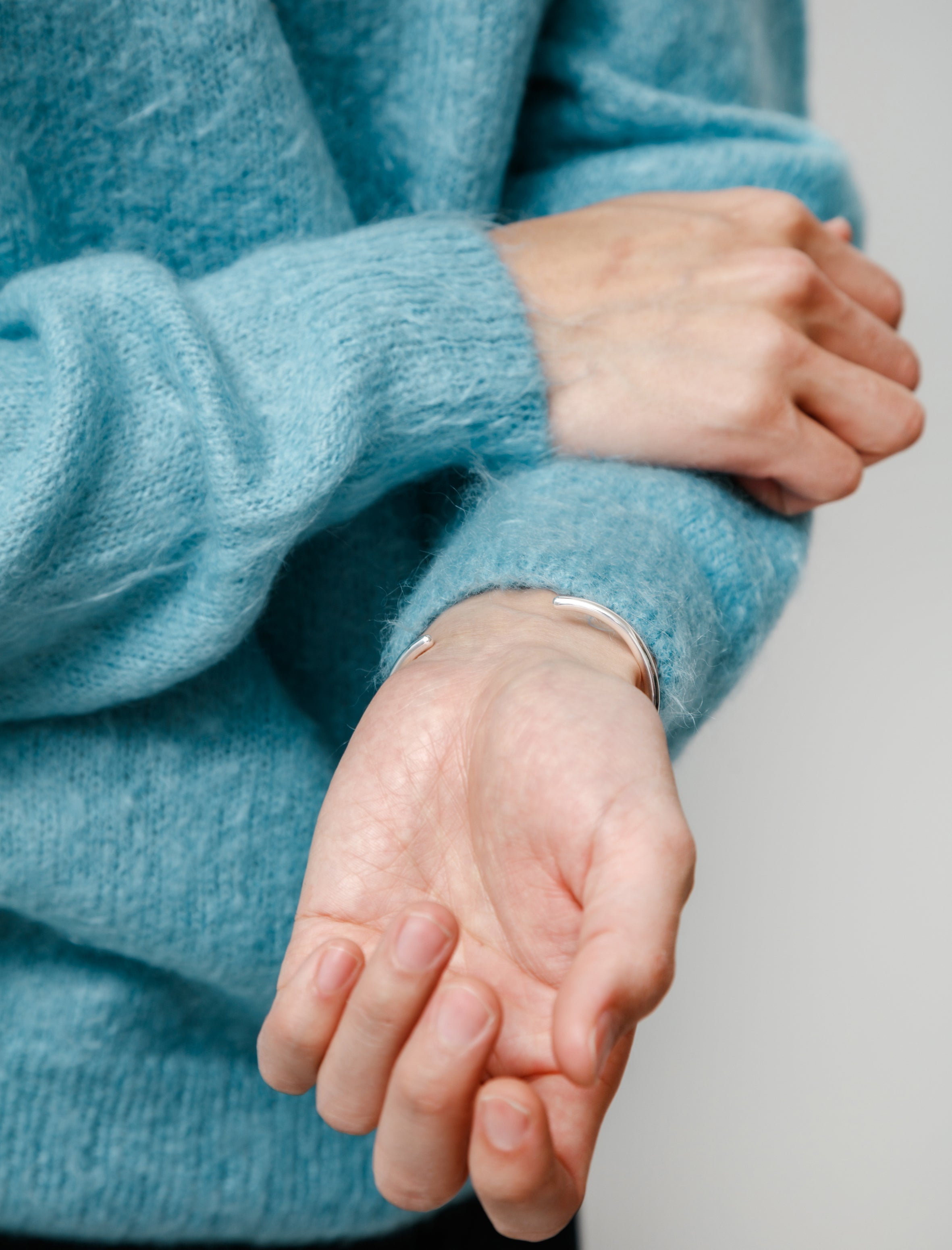 All Blues Snake Bracelet Thin Polished Silver