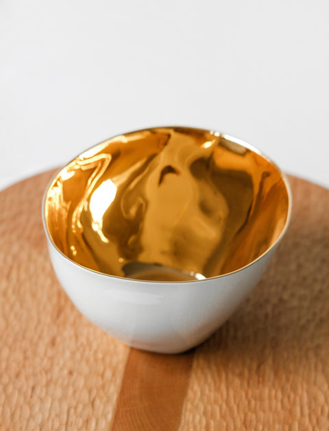 Tsé Tsé Capacious Bowl Porcelain Gold