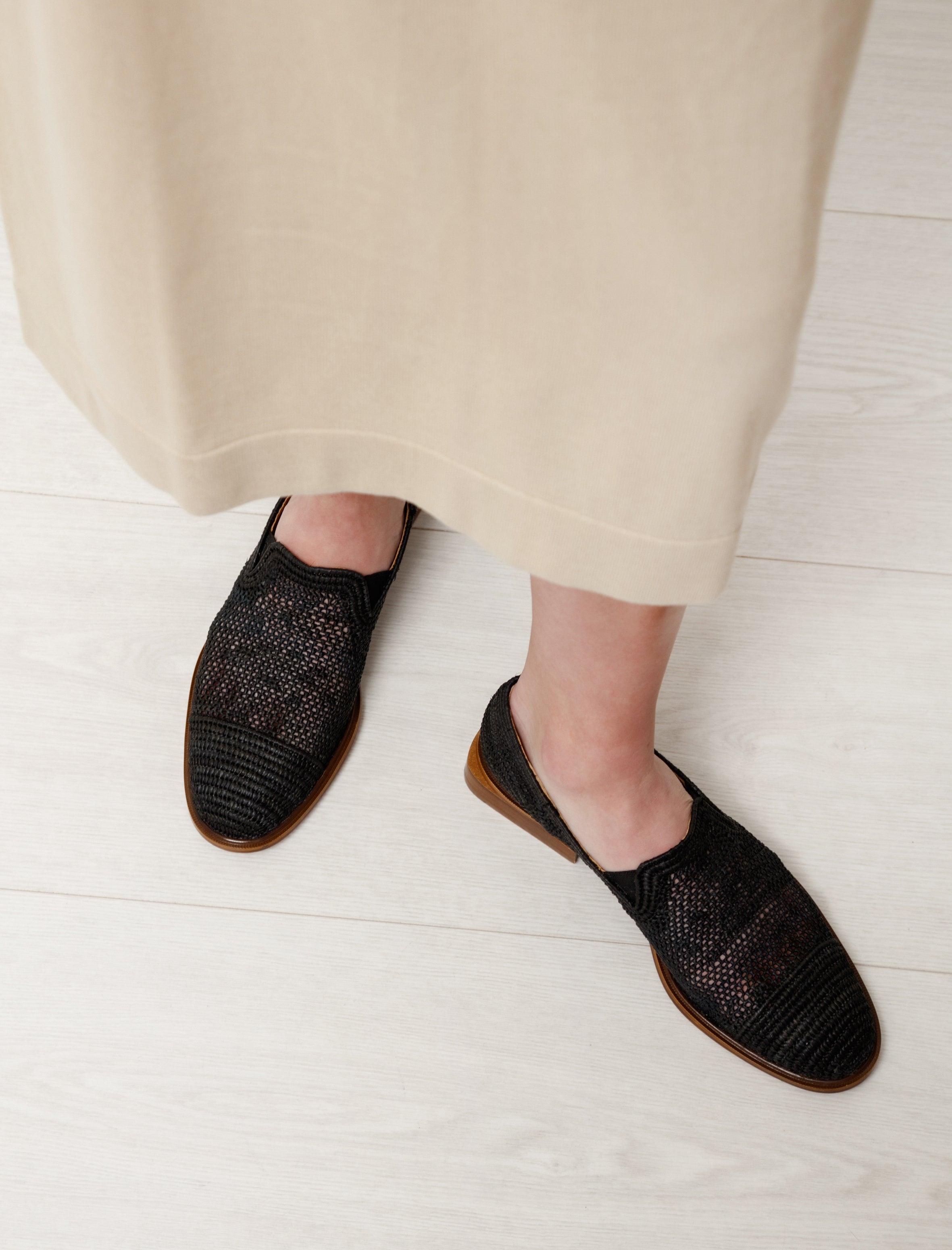 Clergerie Jaden Raffia Loafer Black