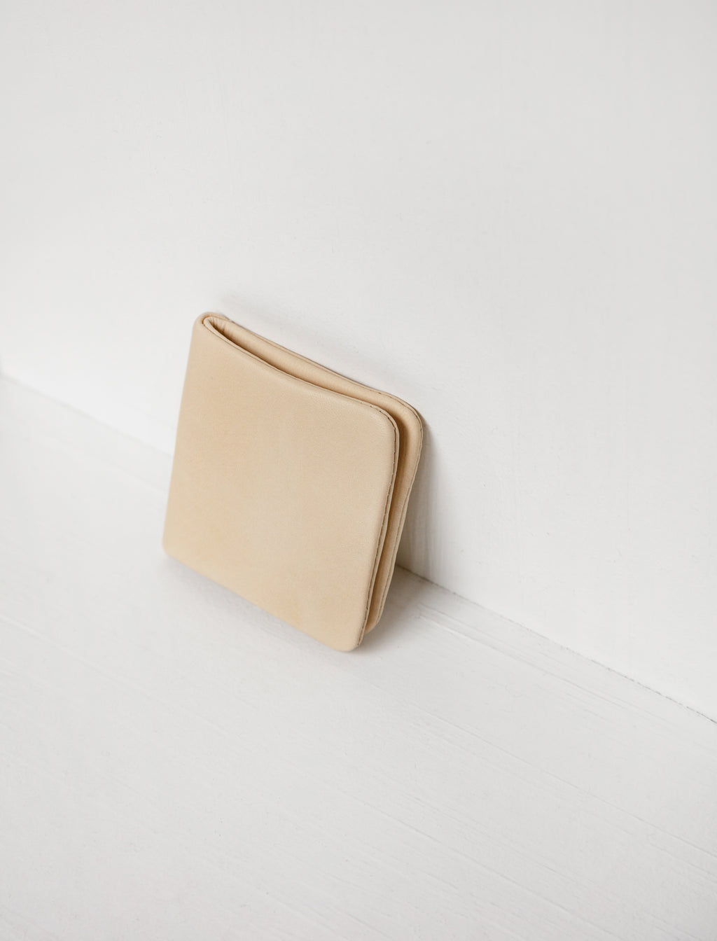 Isaac Reina 898 Ultra Soft Coins Pouch – Neighbour