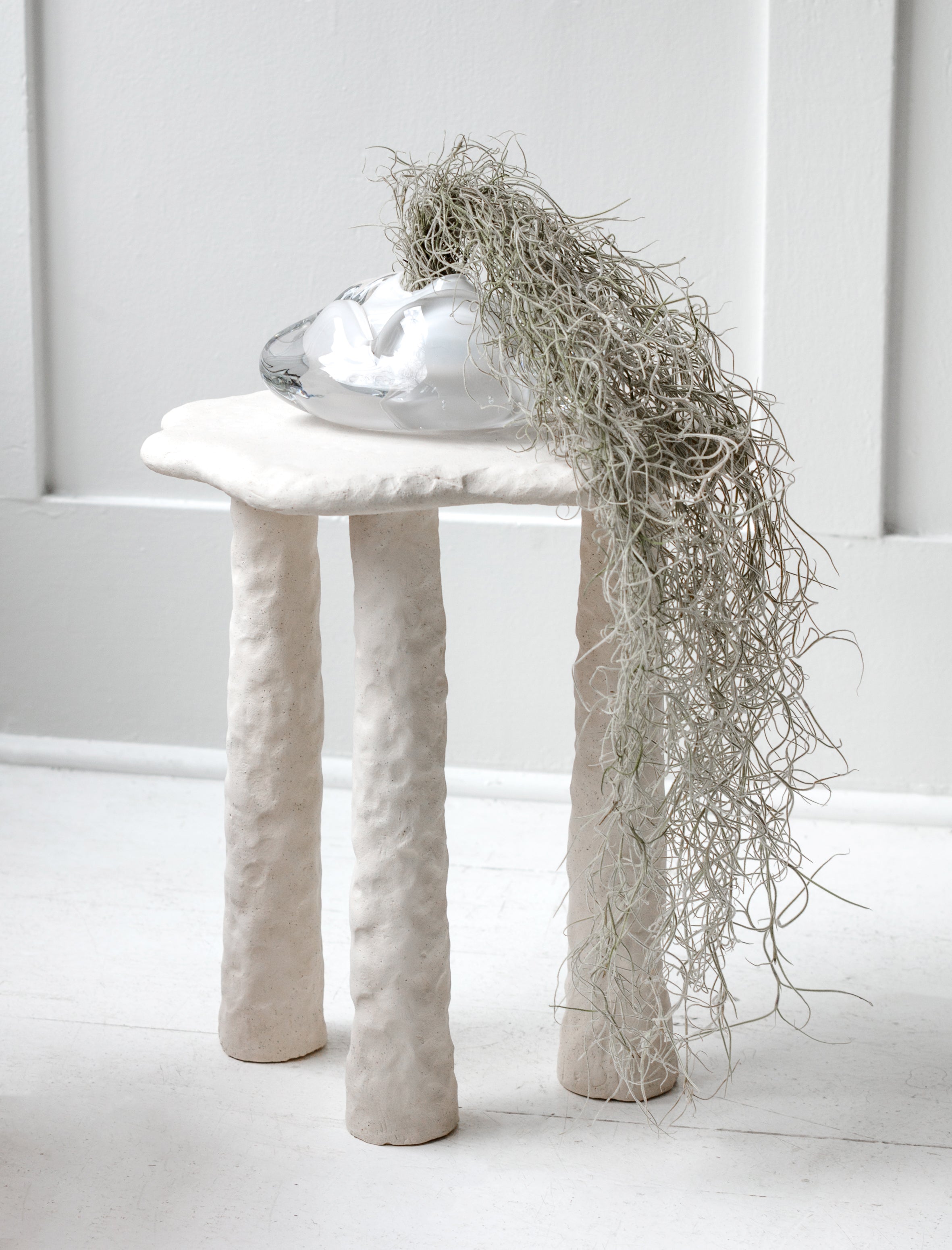 Lusia Glass Cluster Vessel Cloud White