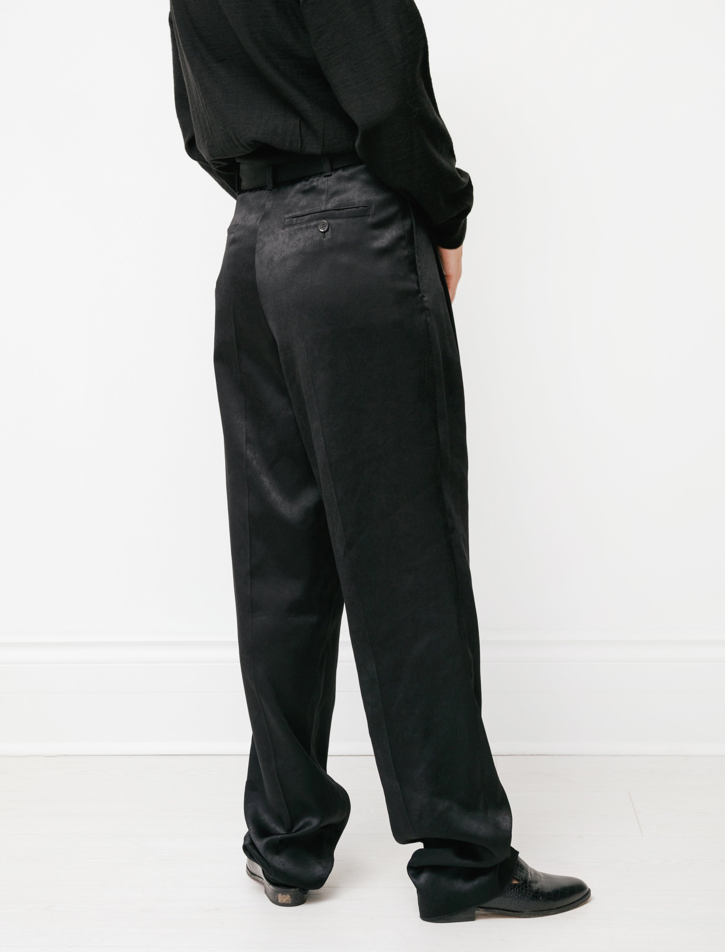Lemaire Pleated Pants Satin Black