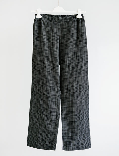 Rest Sleepwear Women's Pyjama Set Black Grid Plaid