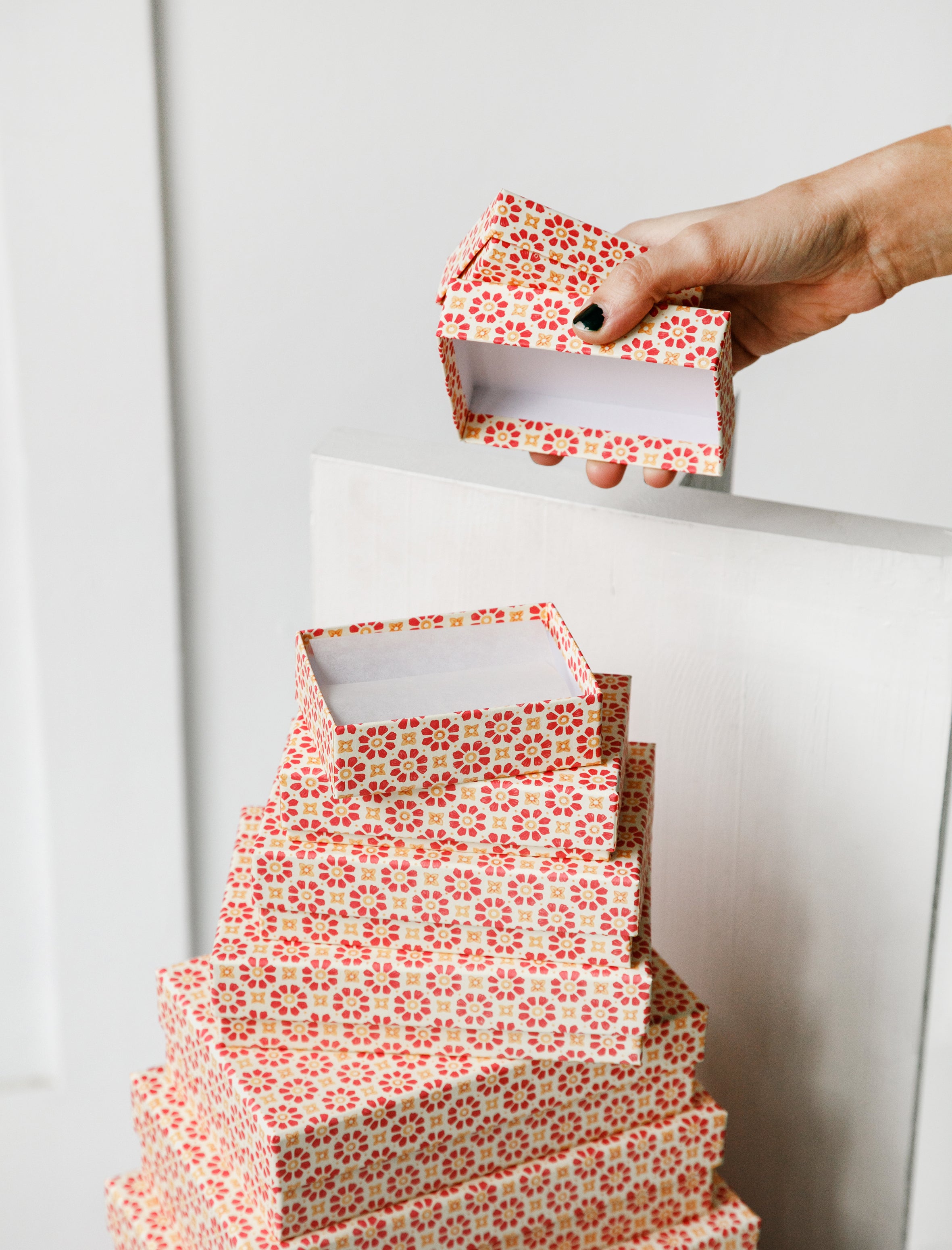 Carta Pura Set of Boxes Carta Varese Pink Flowers