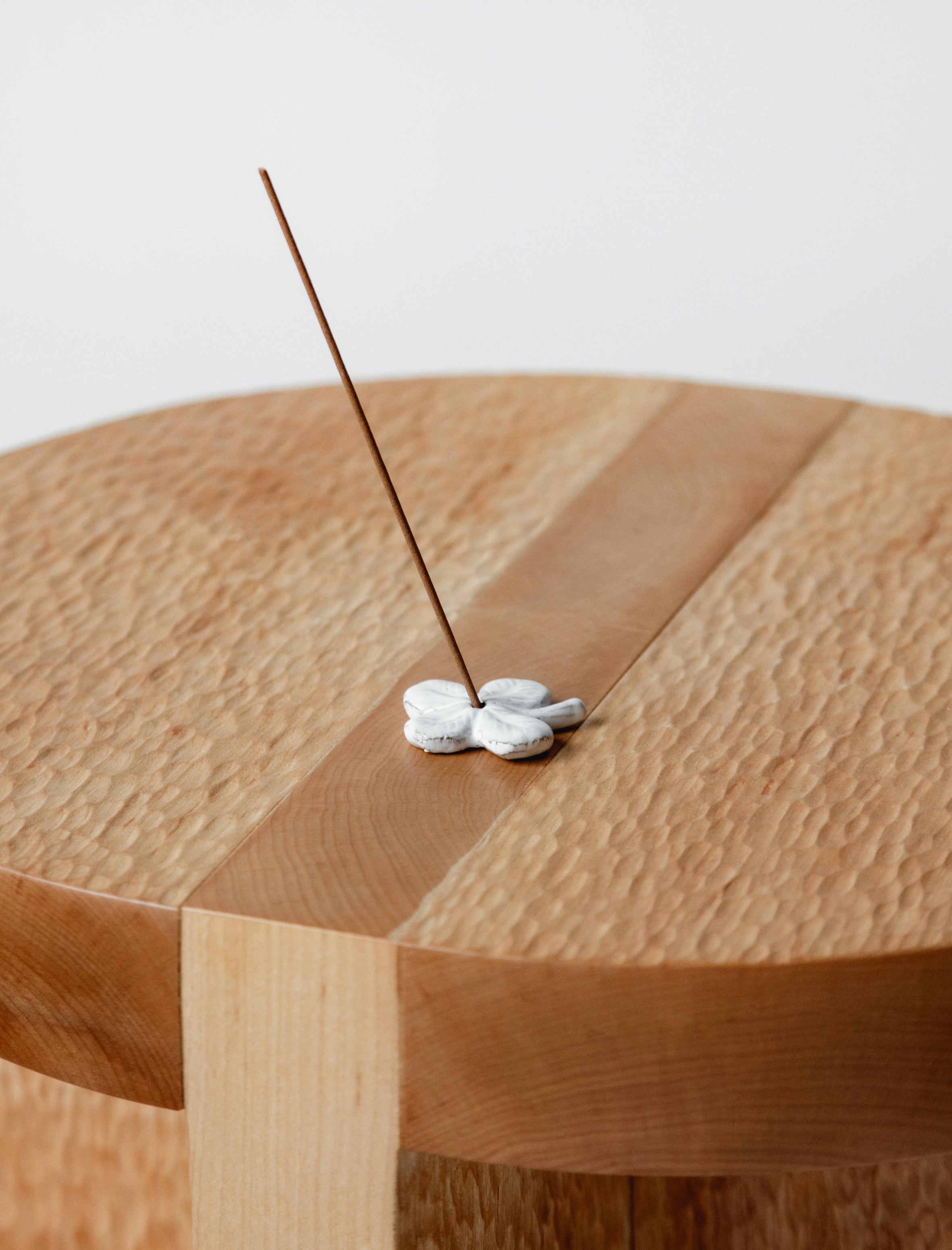 Astier de Villatte Chance Clover Incense Holder