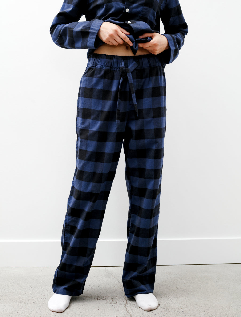 Tekla - Flannel Pyjamas Pants in Dark Blue Plaid – stoy